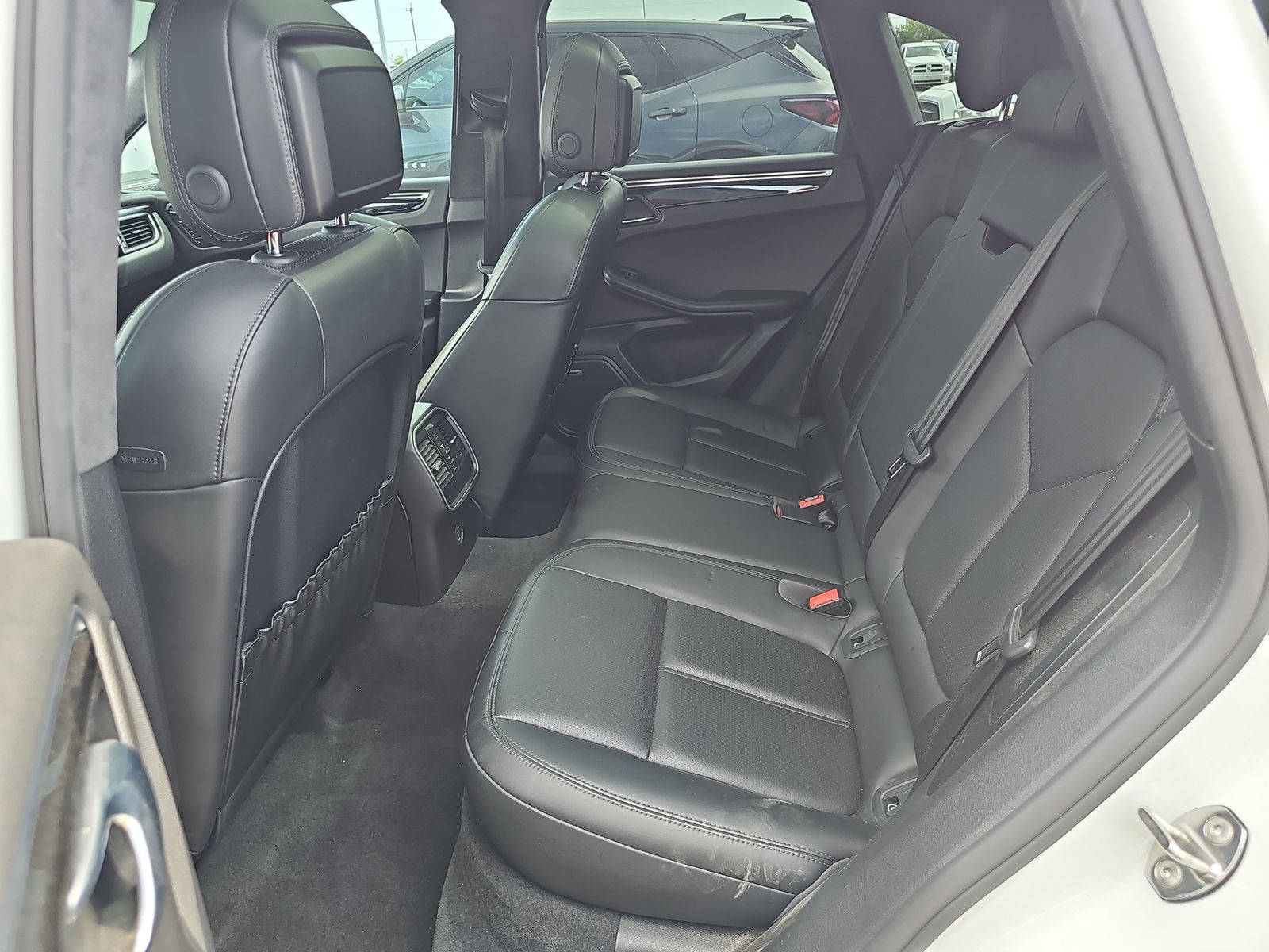 2018 Porsche Macan Turbo AWD