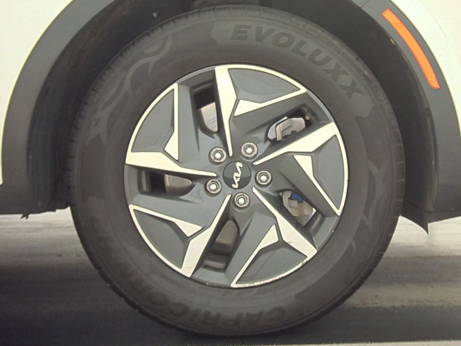 2022 Kia Sorento Hybrid S FWD