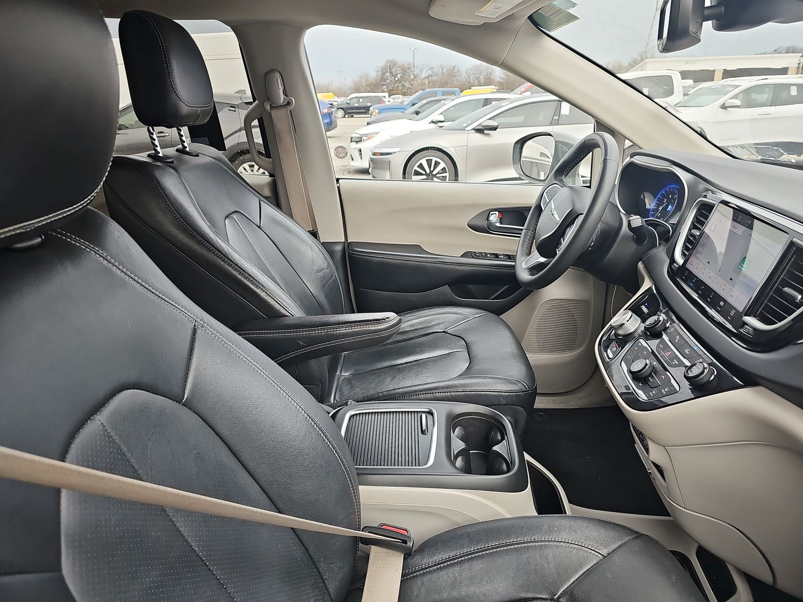 2022 Chrysler Pacifica Touring L FWD