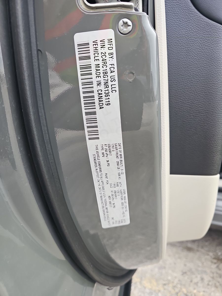 2022 Chrysler Pacifica Touring L FWD