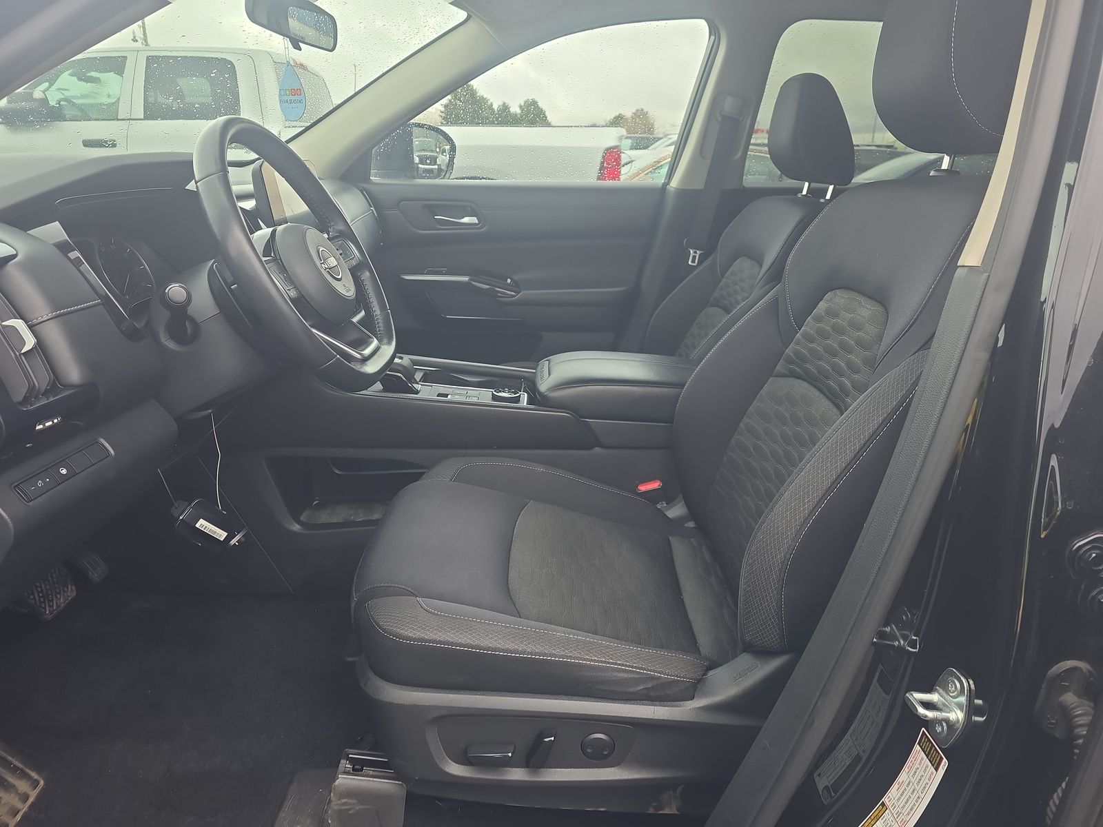 2022 Nissan Pathfinder SV AWD