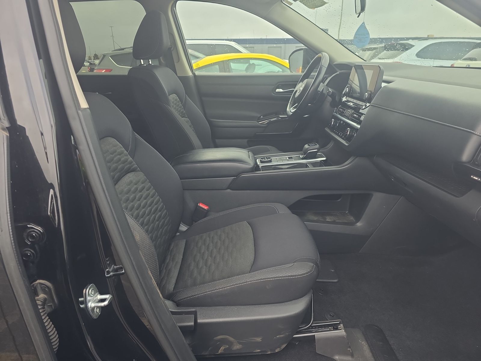 2022 Nissan Pathfinder SV AWD