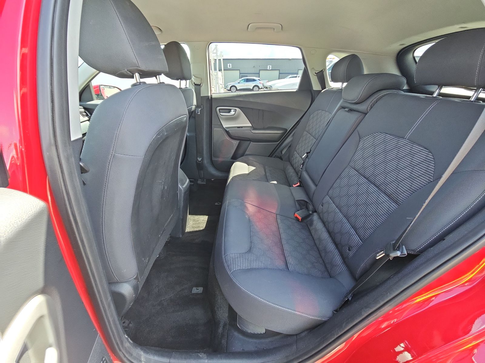 2017 Kia Niro LX FWD