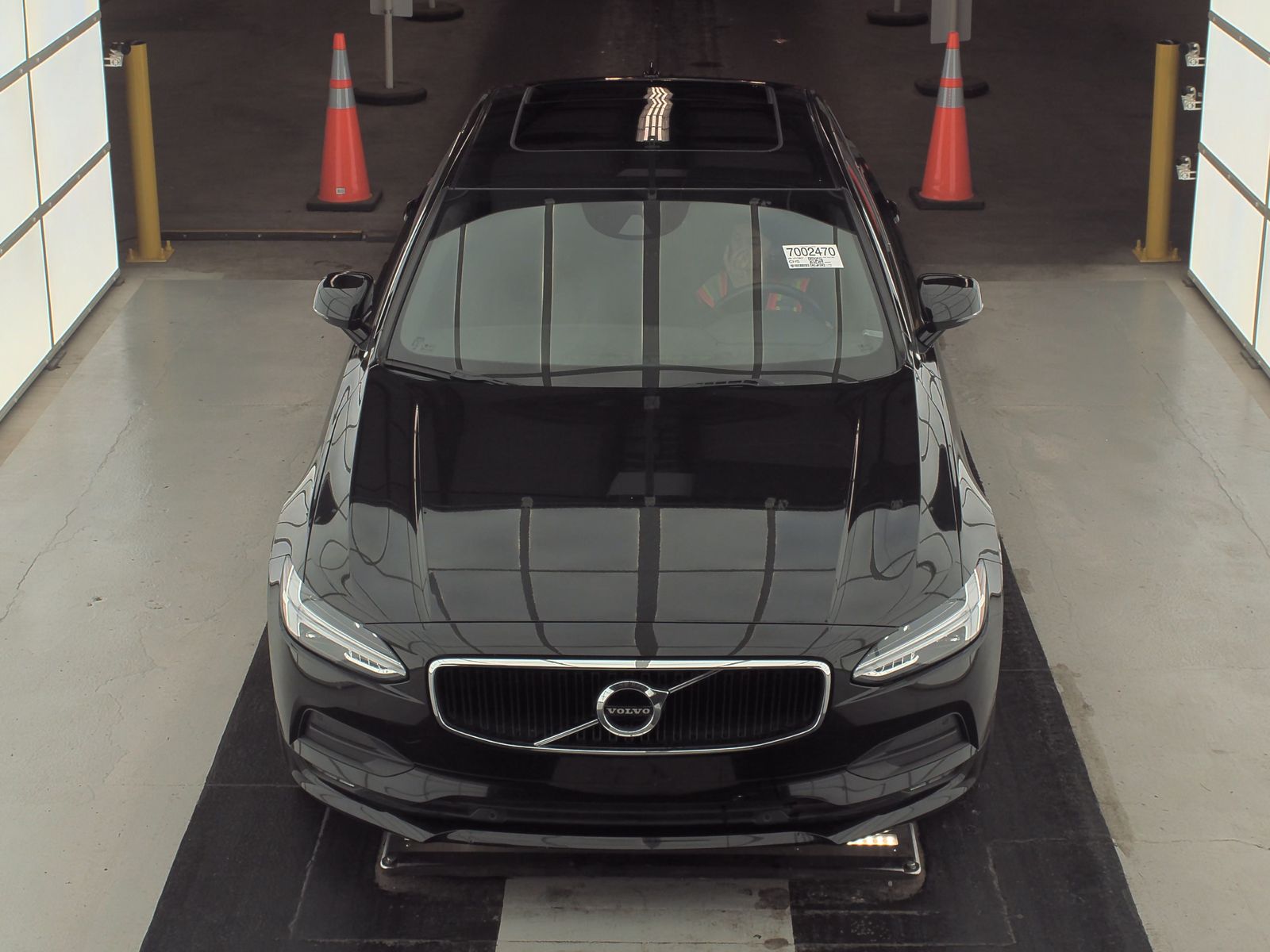 2020 Volvo S90 T6 Momentum AWD