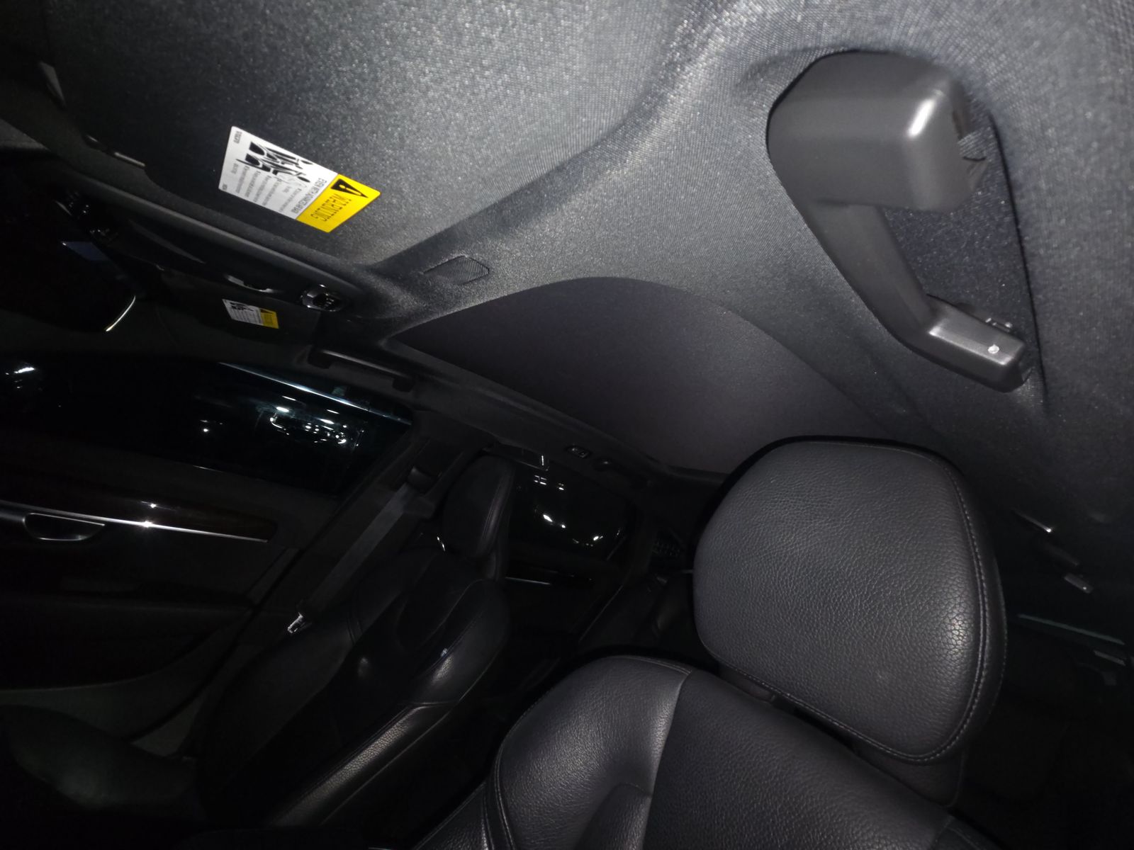 2020 Volvo S90 T6 Momentum AWD