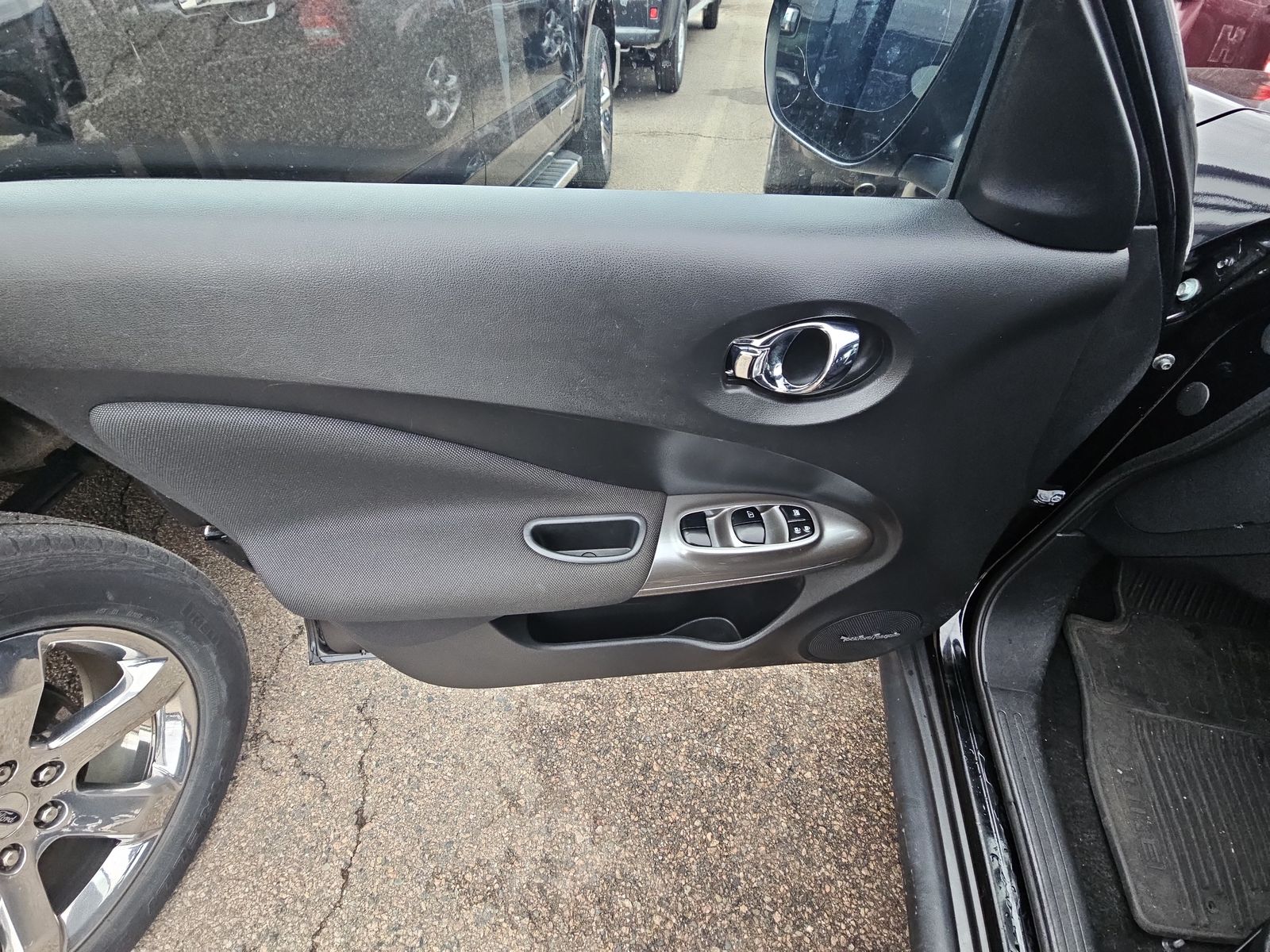 2013 Nissan JUKE SV AWD