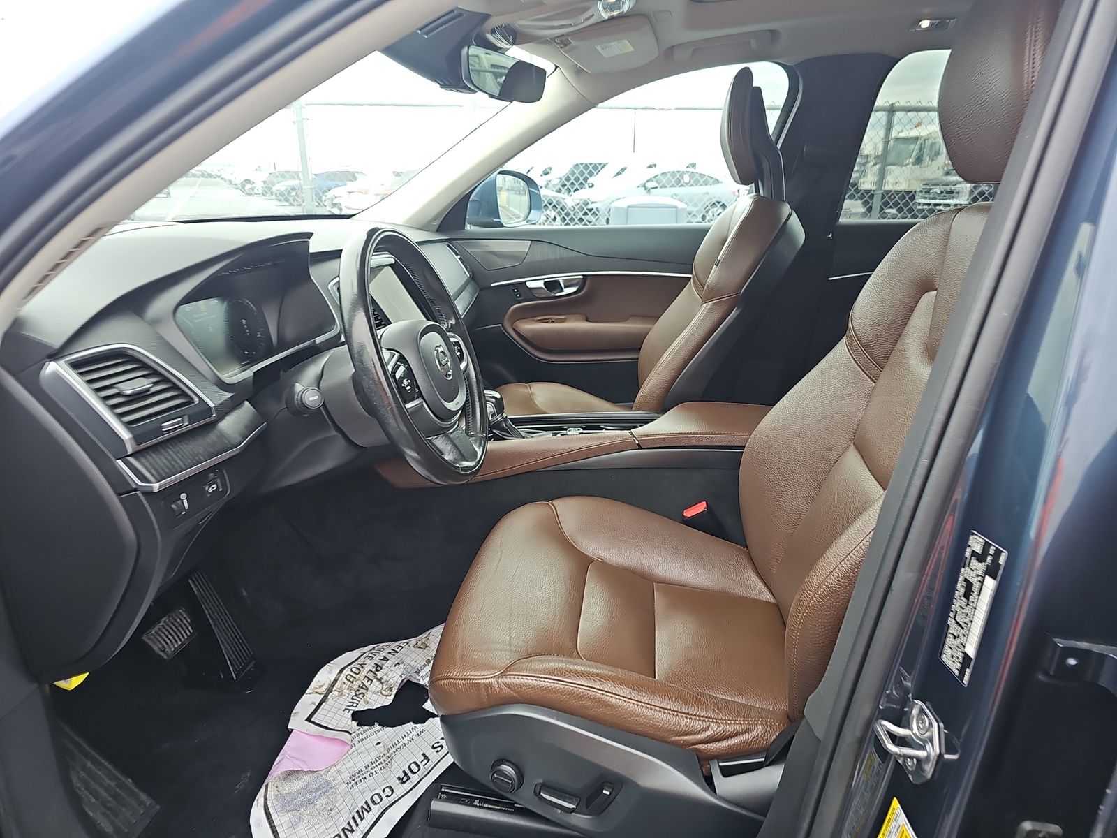 2020 Volvo XC90 T6 Momentum AWD