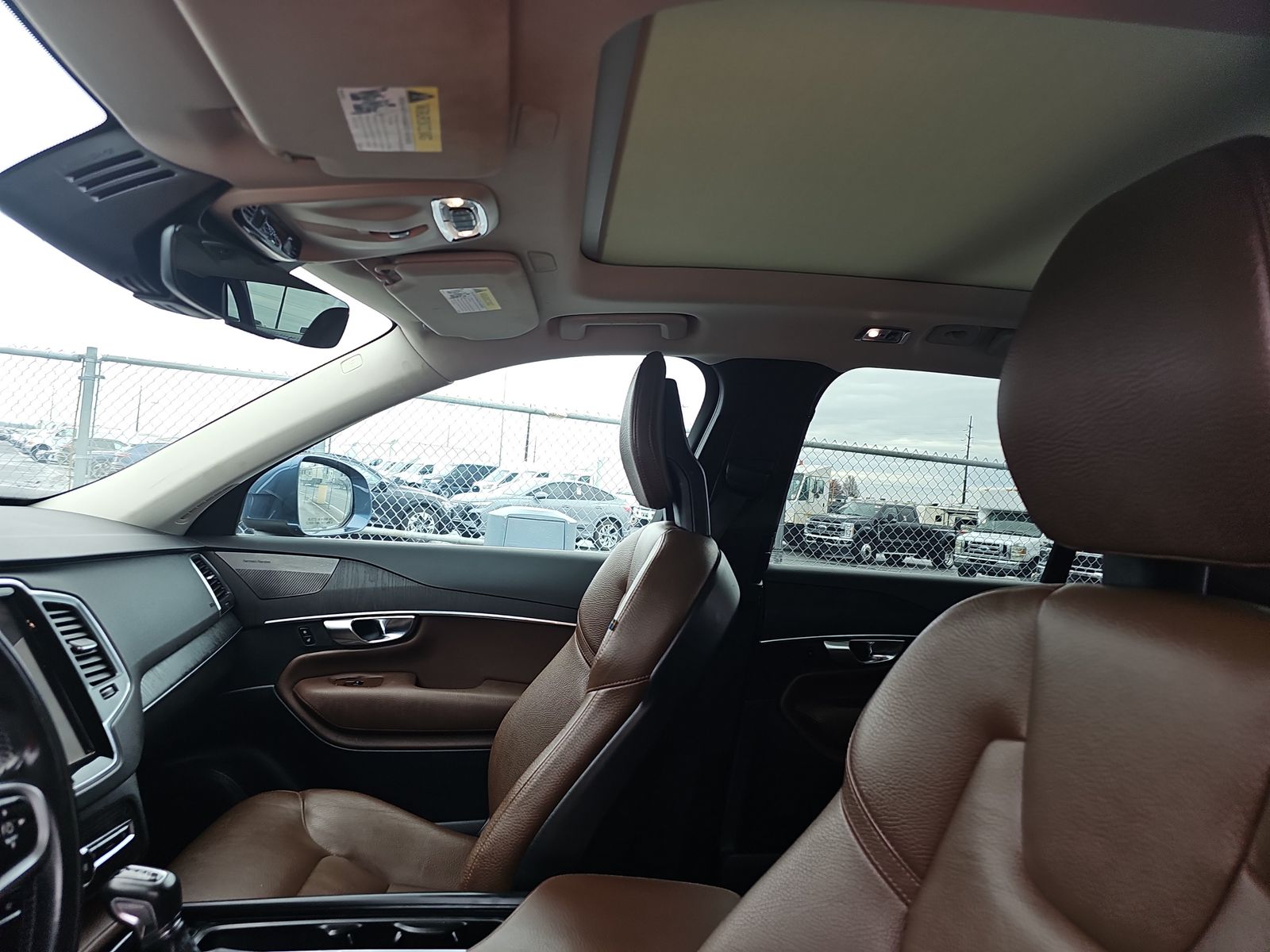 2020 Volvo XC90 T6 Momentum AWD