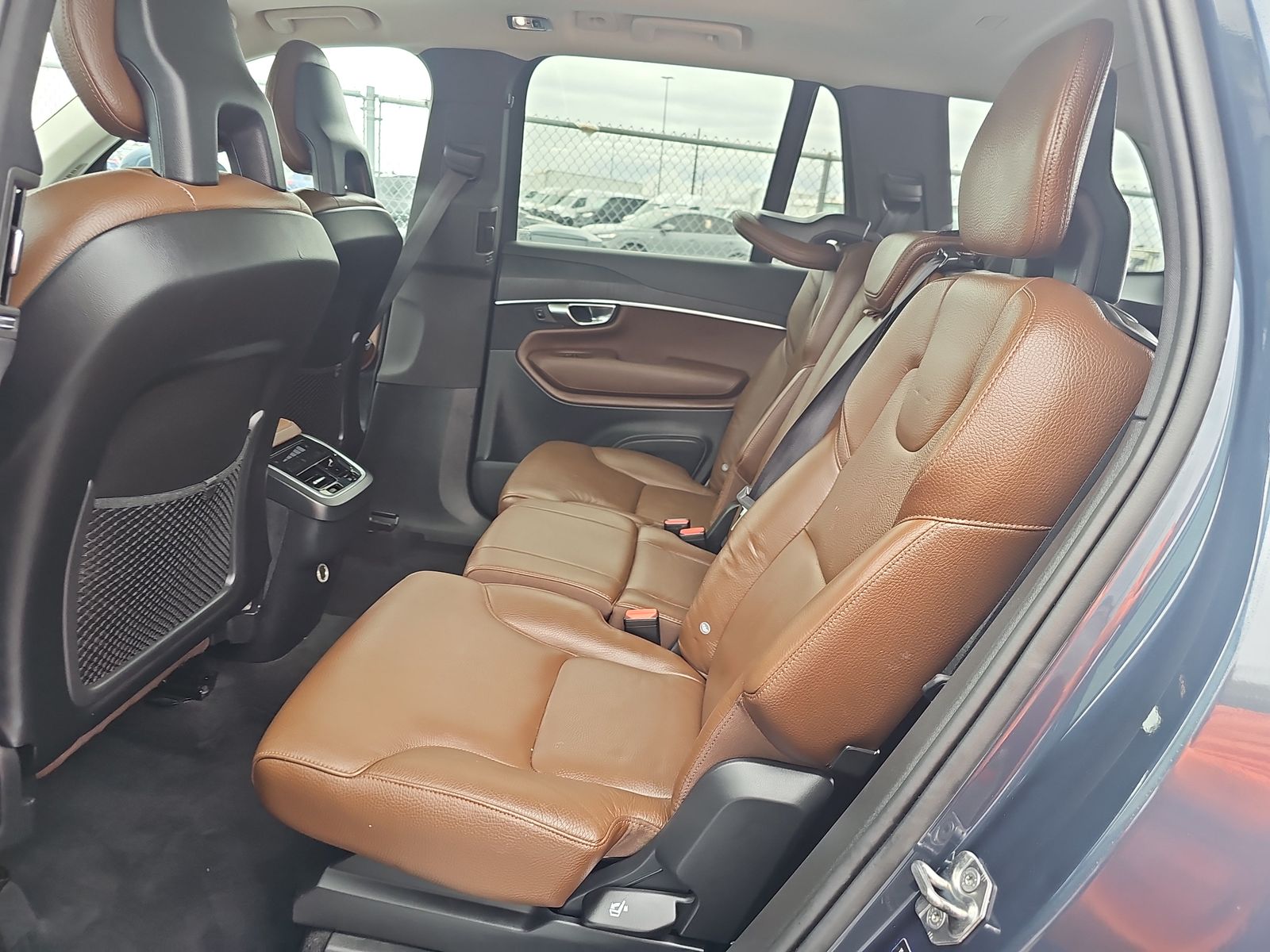 2020 Volvo XC90 T6 Momentum AWD