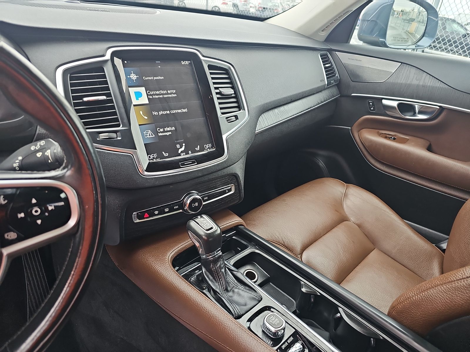2020 Volvo XC90 T6 Momentum AWD