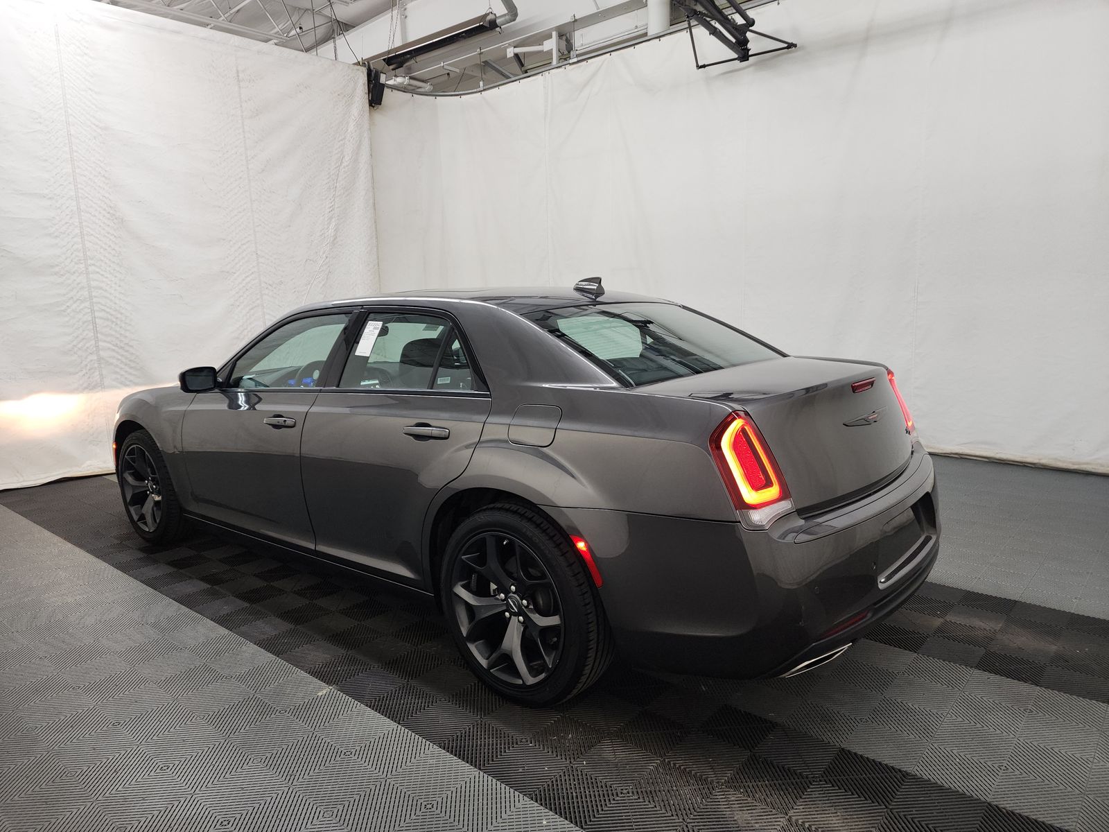 2023 Chrysler 300 300S RWD