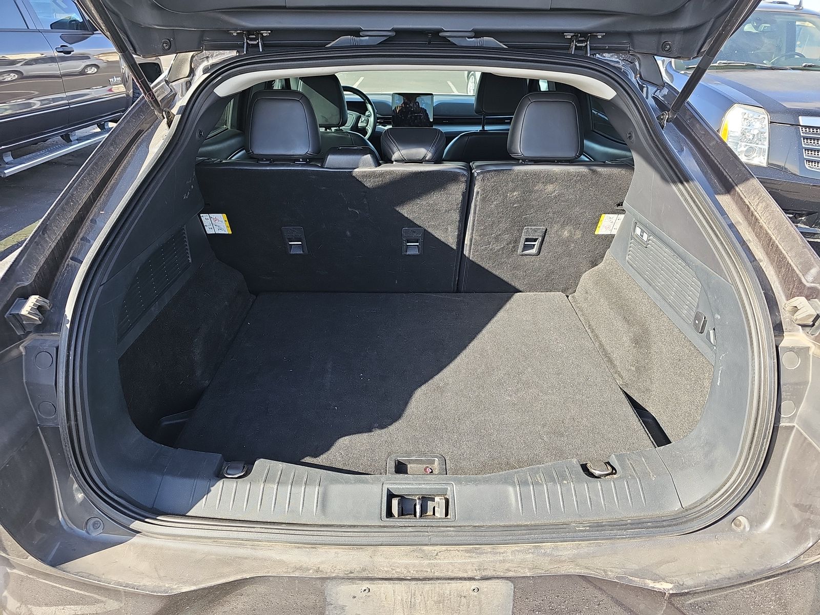 2022 Ford Mustang Mach-E Select RWD