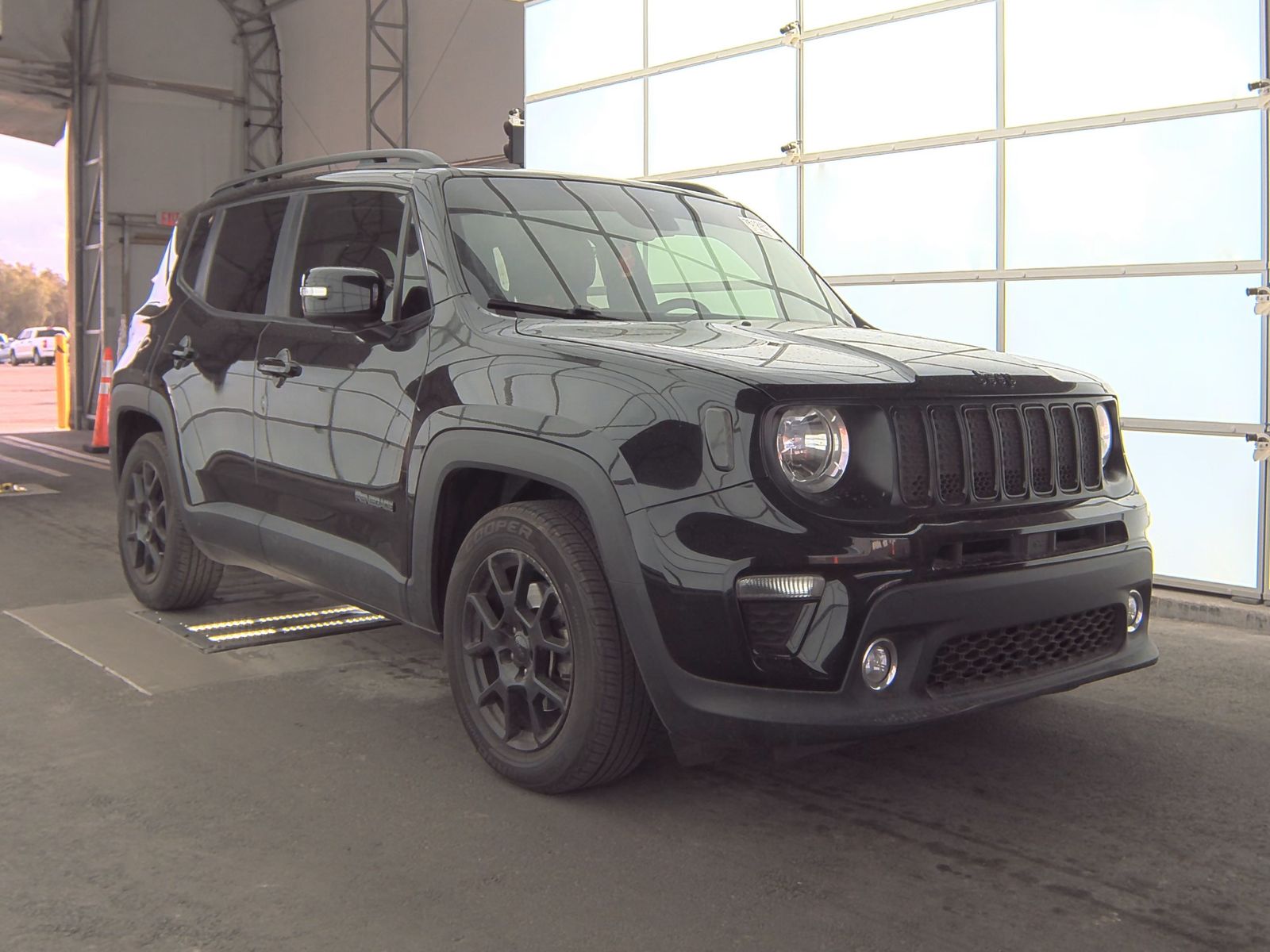 2019 Jeep Renegade Latitude Altitude Edition FWD