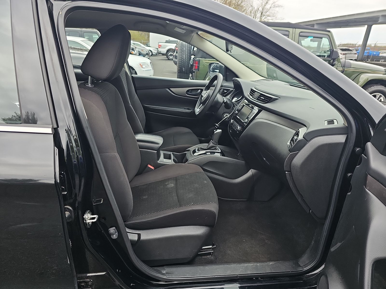 2020 Nissan Rogue Sport S FWD