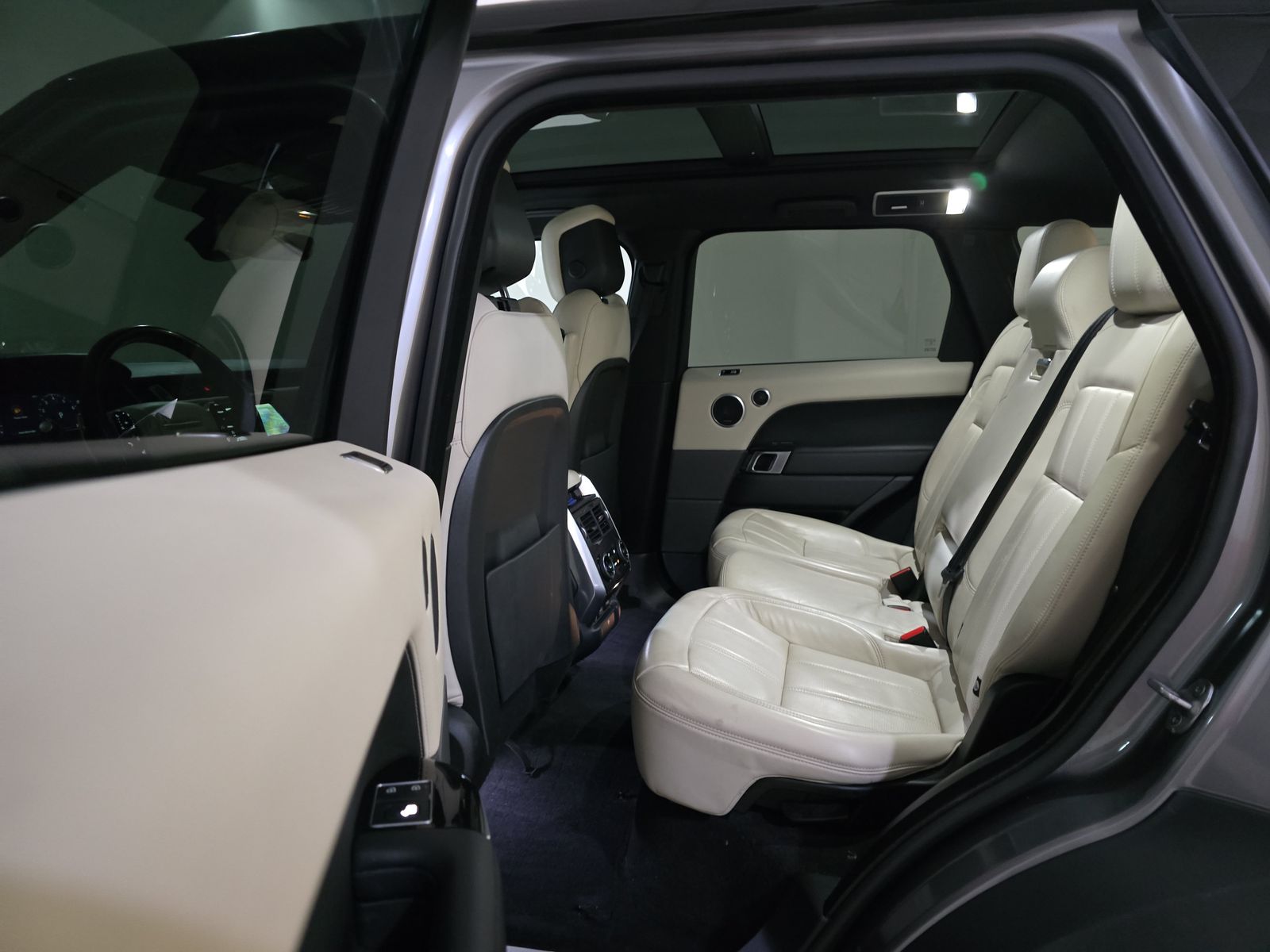 2022 Land Rover Range Rover Sport HSE Silver Edition AWD