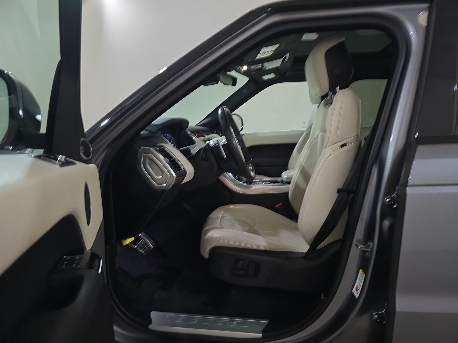 2022 Land Rover Range Rover Sport HSE Silver Edition AWD
