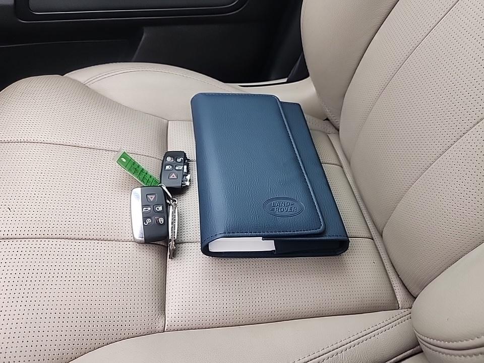 2017 Land Rover Discovery HSE AWD