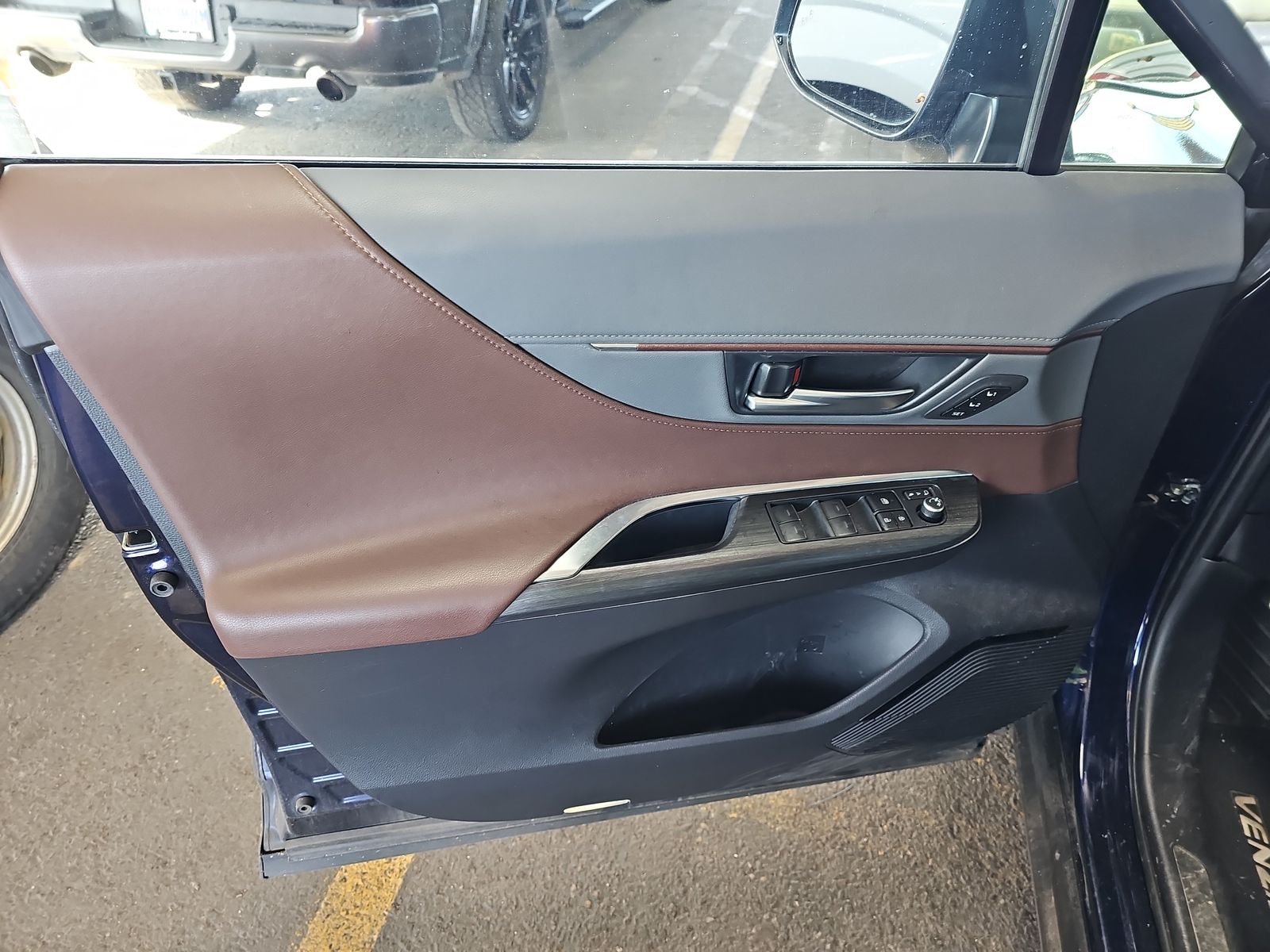 2024 Toyota Venza XLE AWD