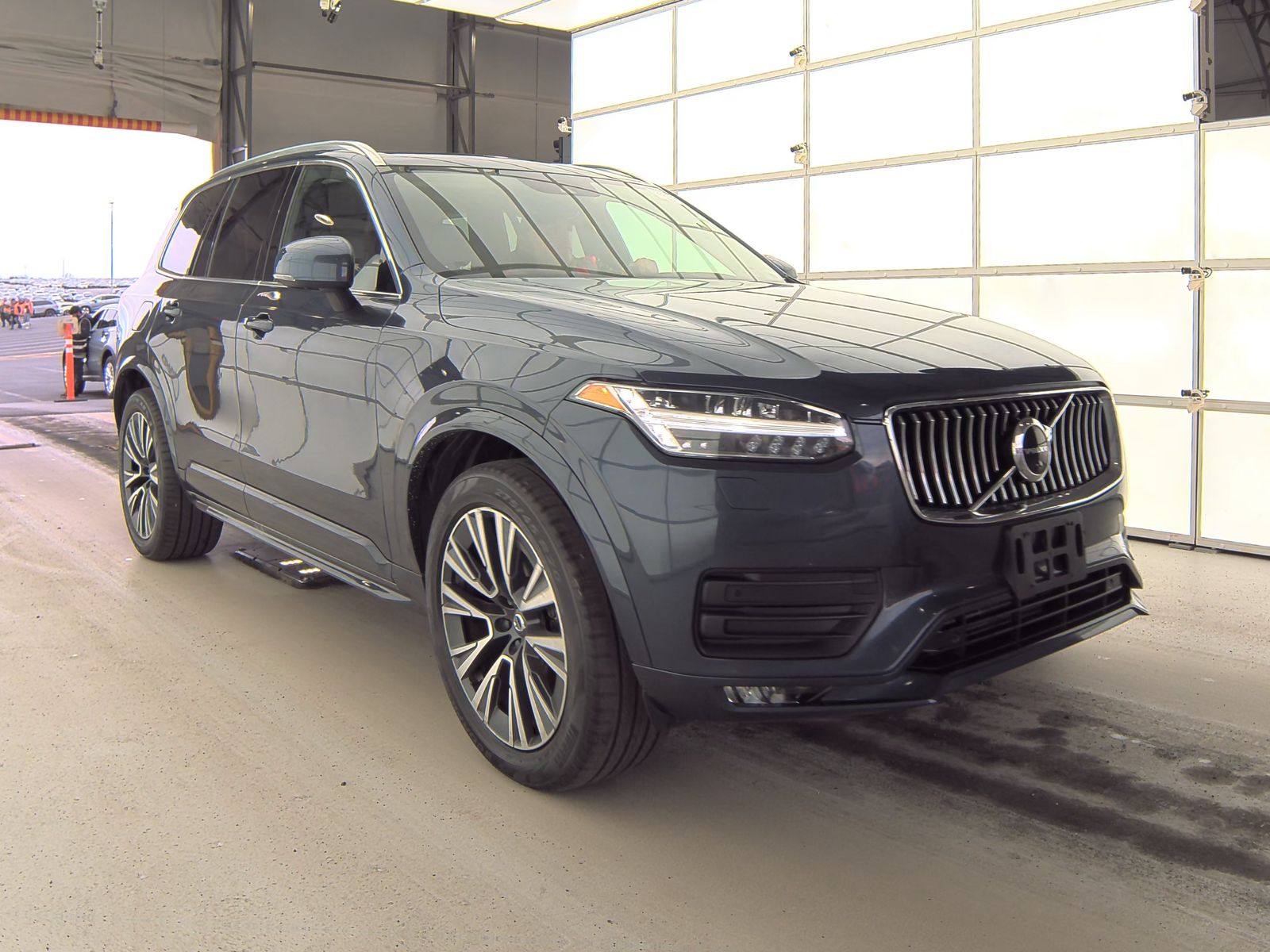2020 Volvo XC90 T6 Momentum AWD