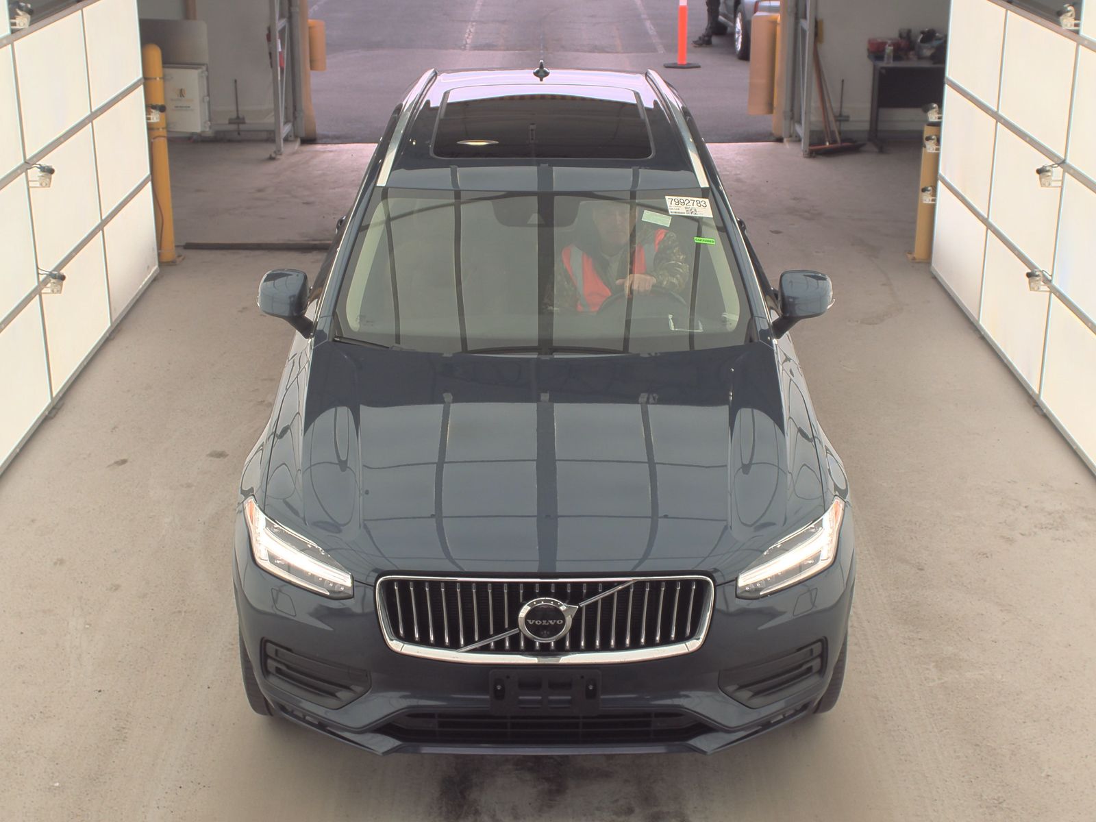 2020 Volvo XC90 T6 Momentum AWD