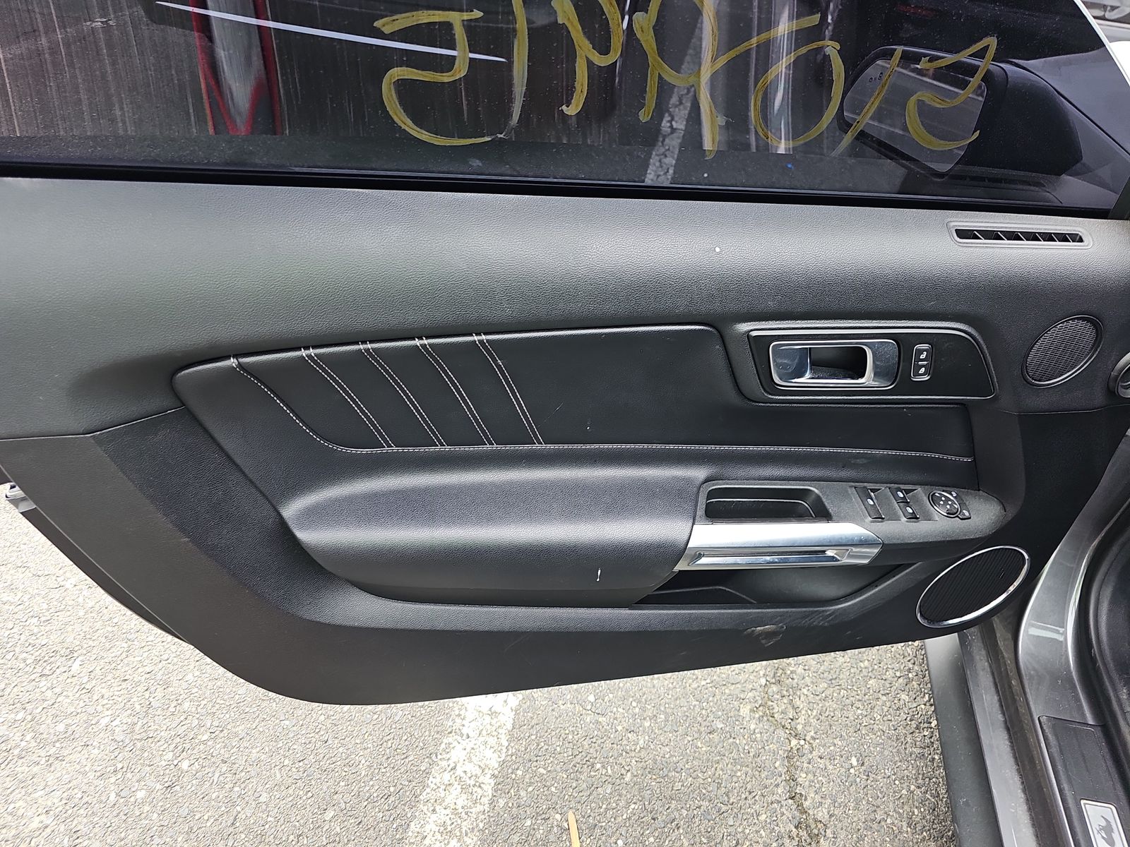 2021 Ford Mustang EcoBoost Premium RWD