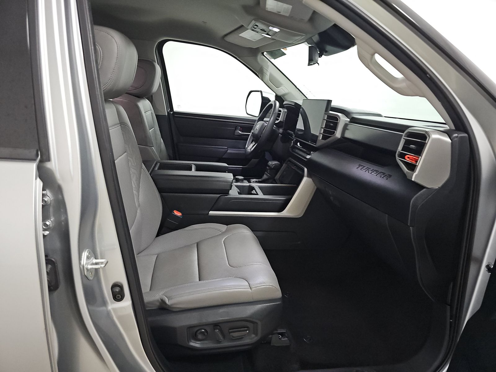 2022 Toyota Tundra SR5 RWD