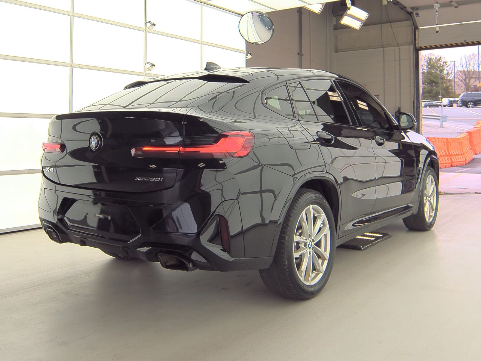 2022 BMW X4 xDrive30i AWD