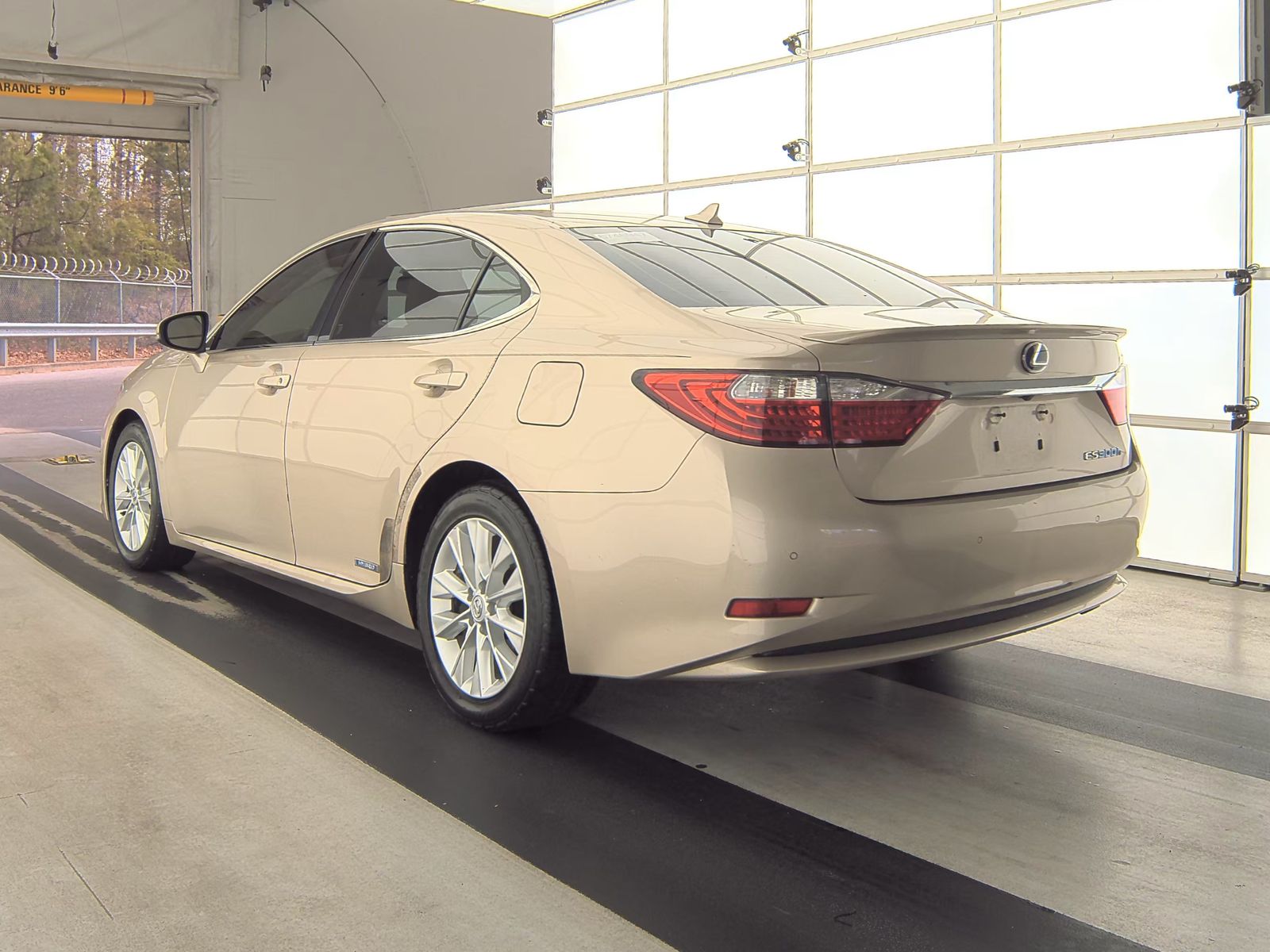 2013 Lexus ES ES 300h FWD