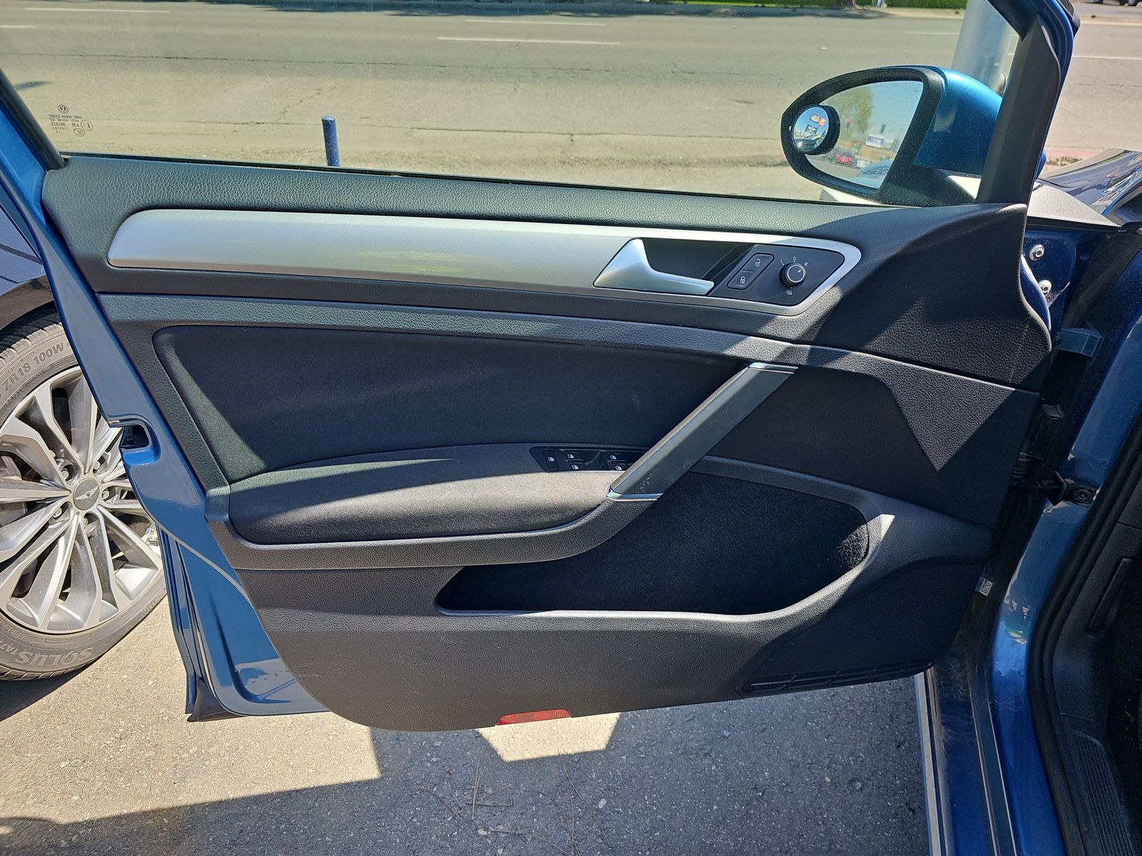 2016 Volkswagen Golf Electric SE FWD