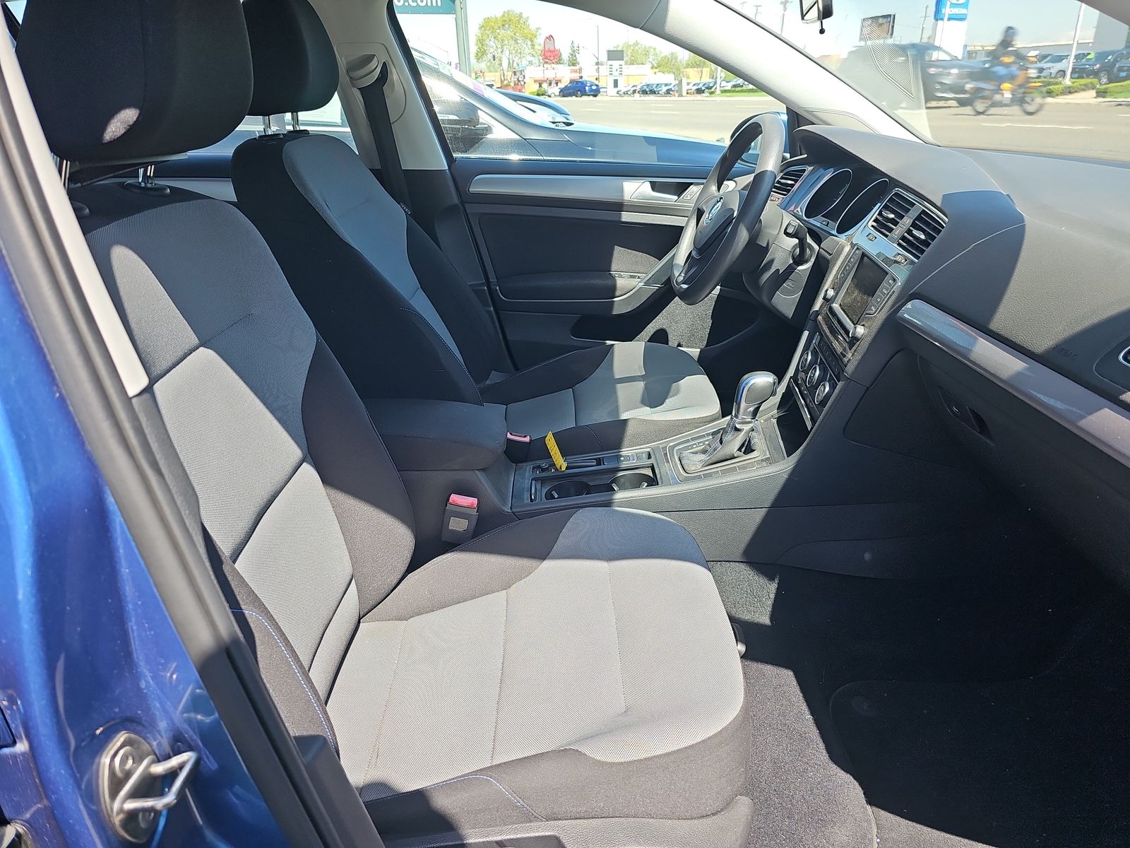 2016 Volkswagen Golf Electric SE FWD