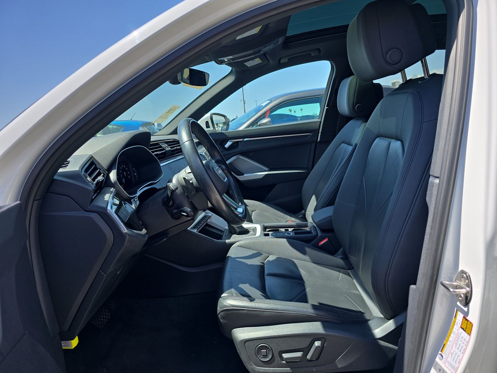 2023 Audi Q3 S line Premium AWD