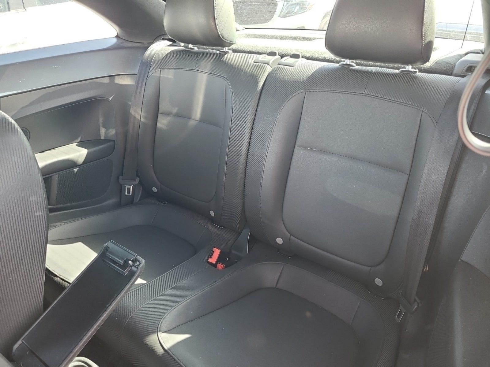 2014 Volkswagen Beetle 2.5L FWD