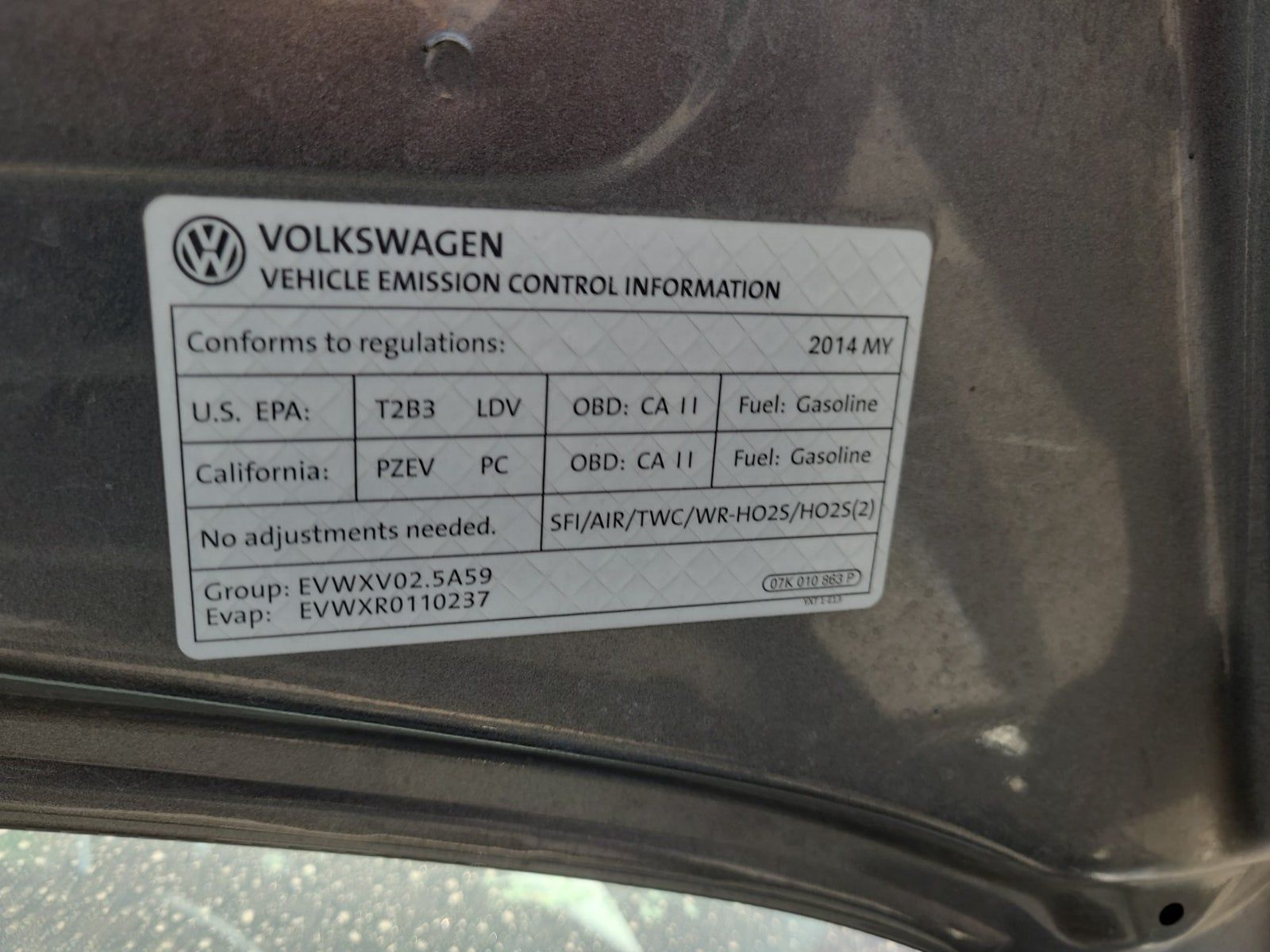 2014 Volkswagen Beetle 2.5L FWD