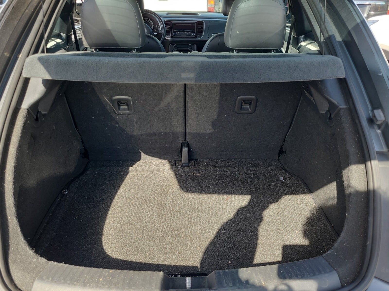 2014 Volkswagen Beetle 2.5L FWD