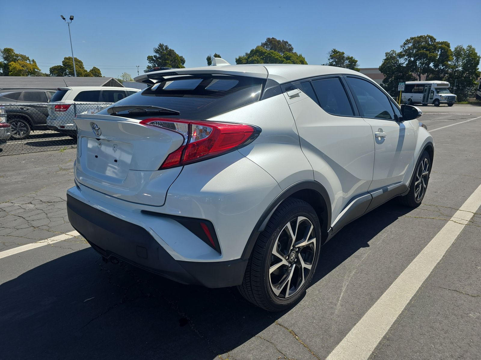 2020 Toyota C-HR XLE FWD