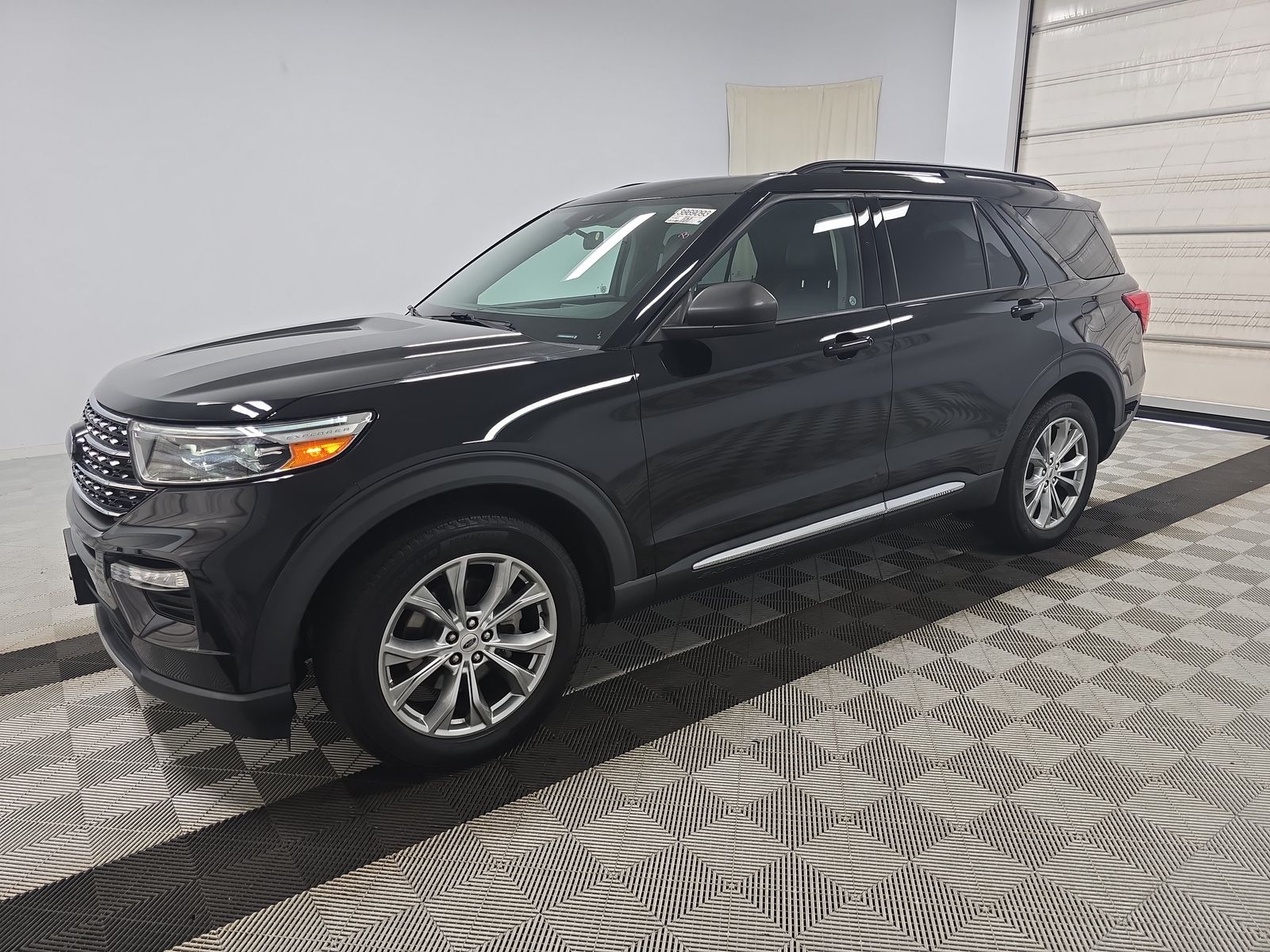 2021 Ford Explorer XLT AWD