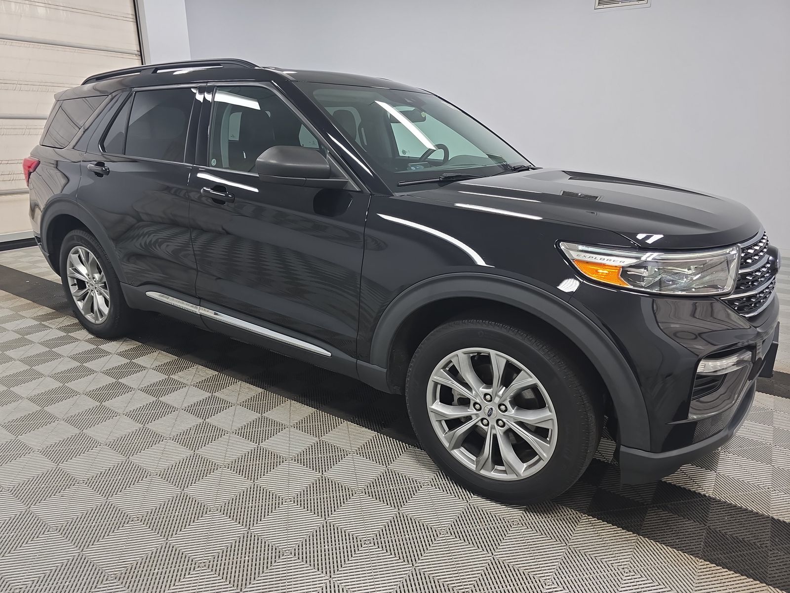 2021 Ford Explorer XLT AWD