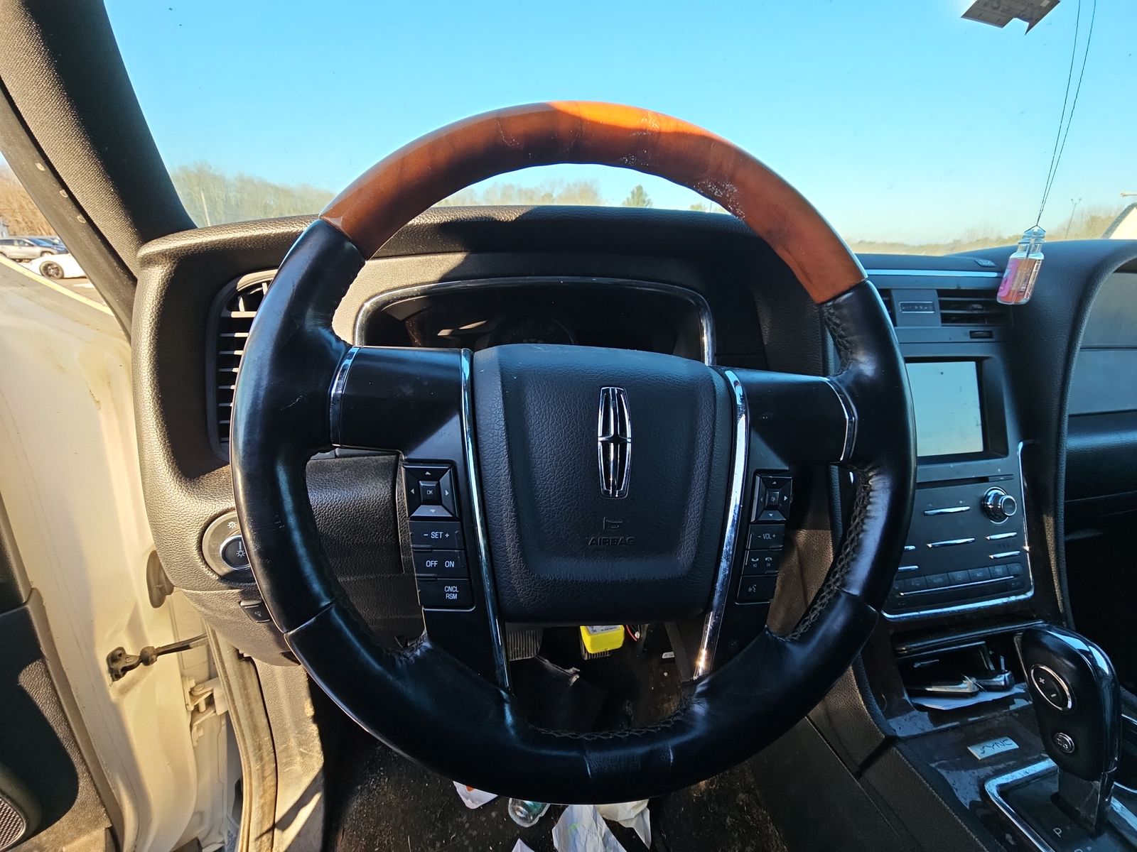 2015 Lincoln Navigator Base RWD