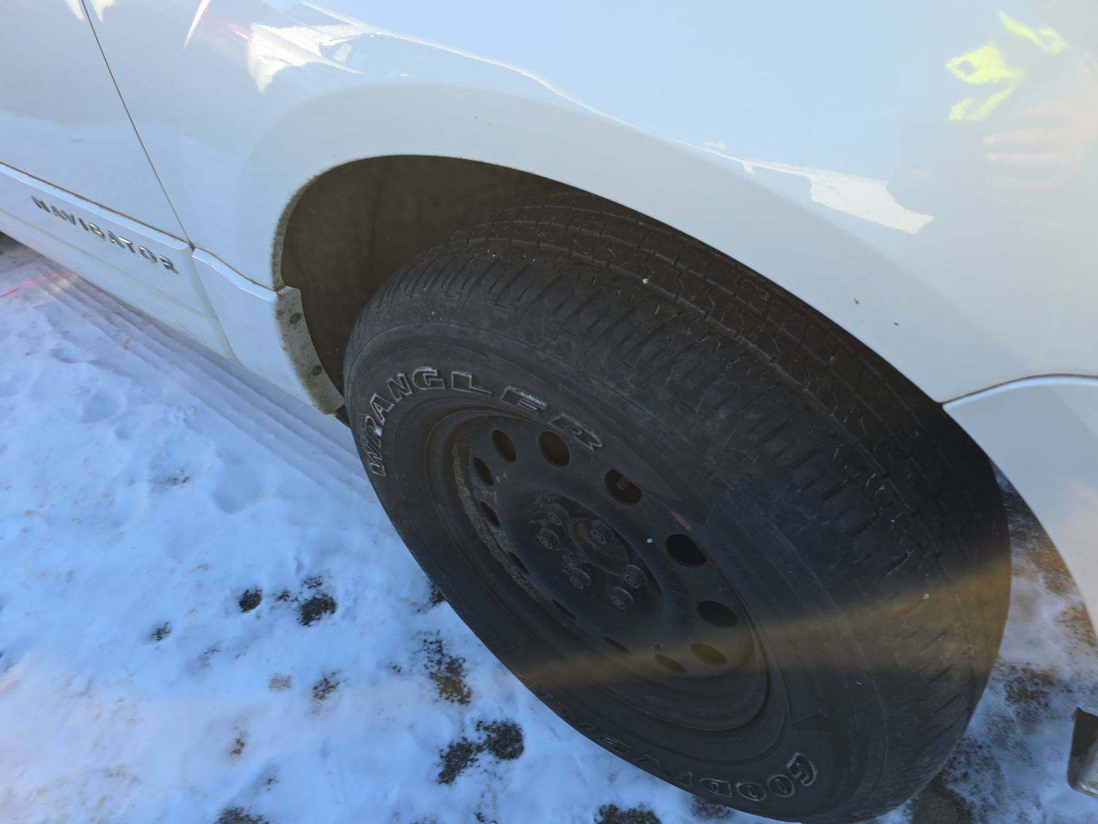 2015 Lincoln Navigator Base RWD