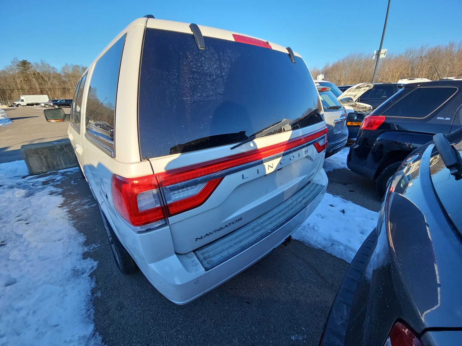 2015 Lincoln Navigator Base RWD