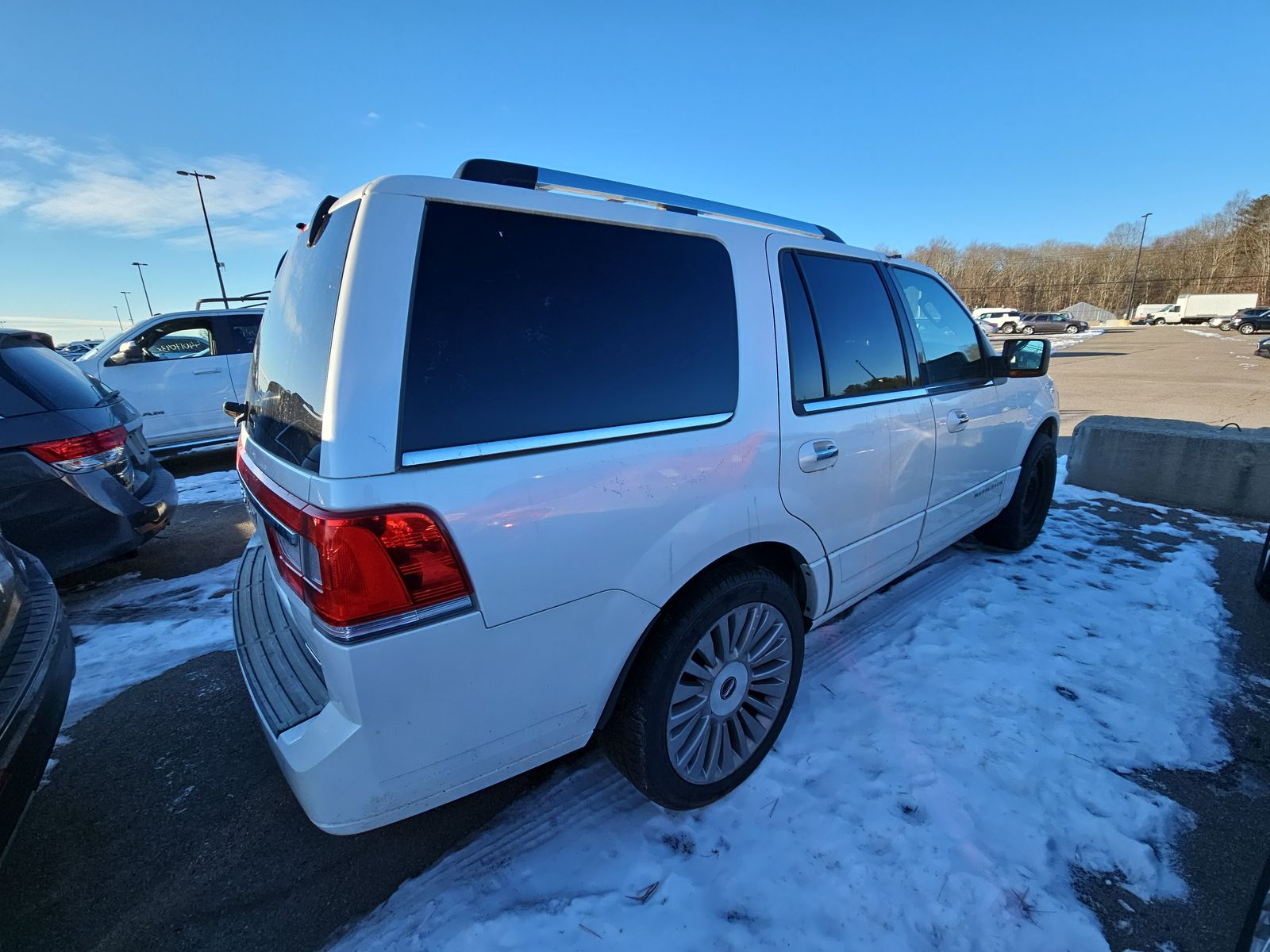 2015 Lincoln Navigator Base RWD