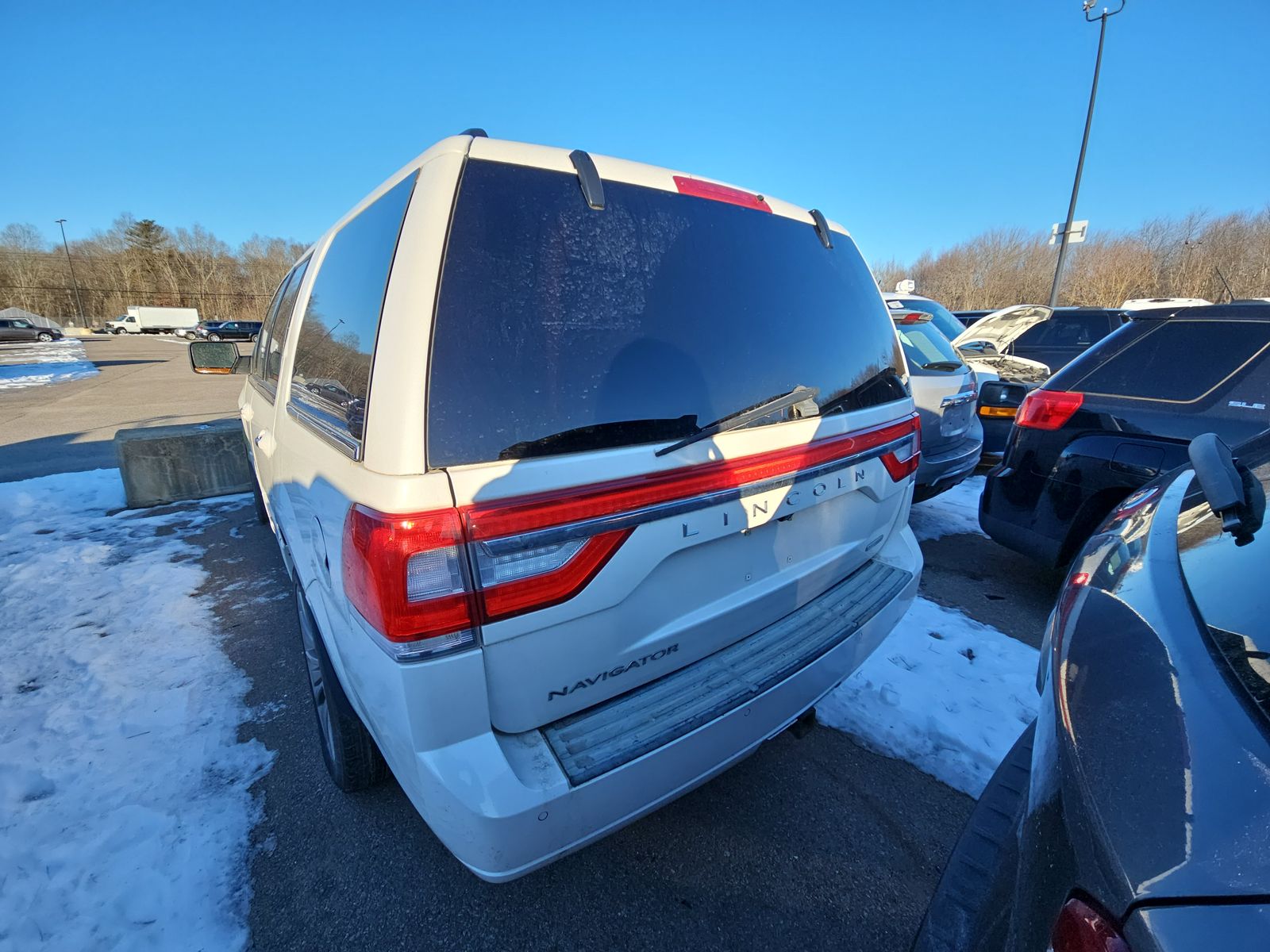 2015 Lincoln Navigator Base RWD