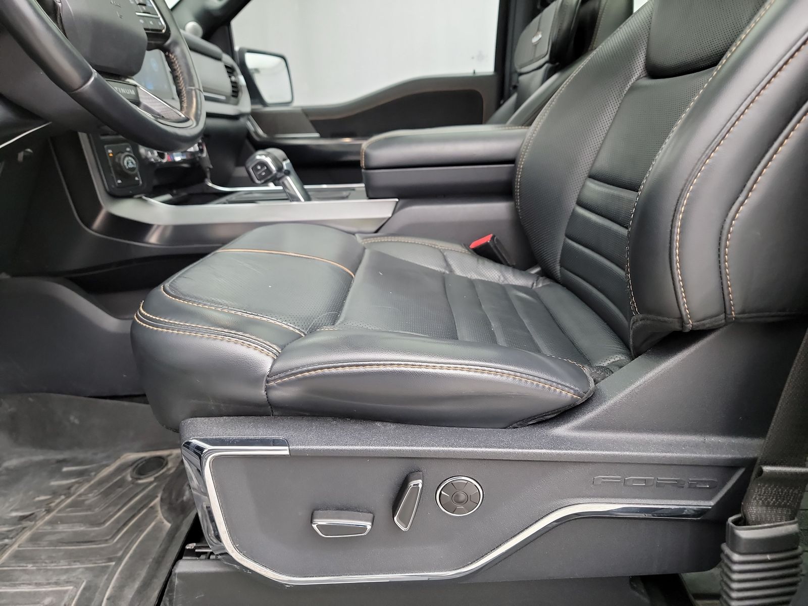 2022 Ford F-150 Platinum AWD