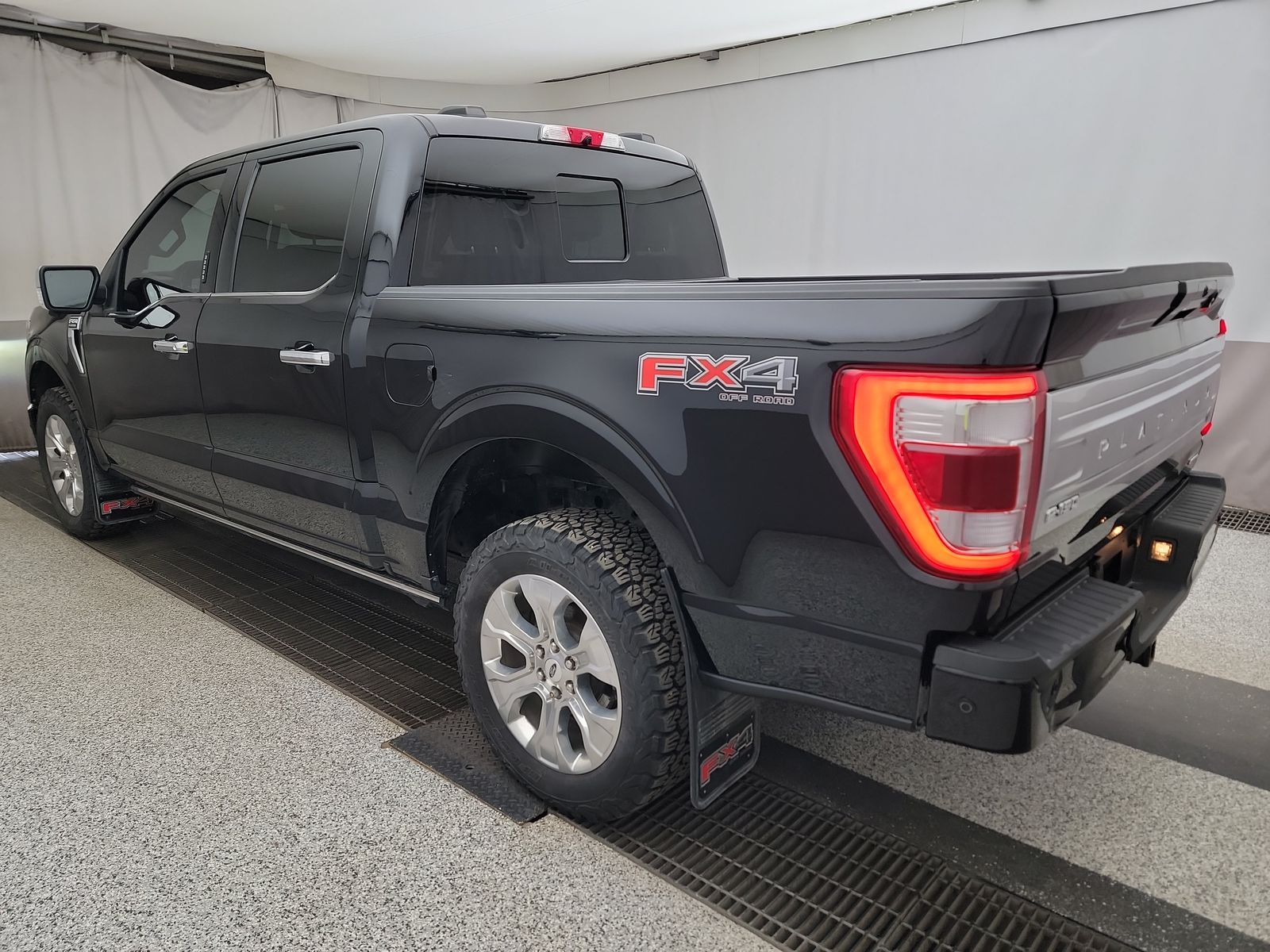 2022 Ford F-150 Platinum AWD