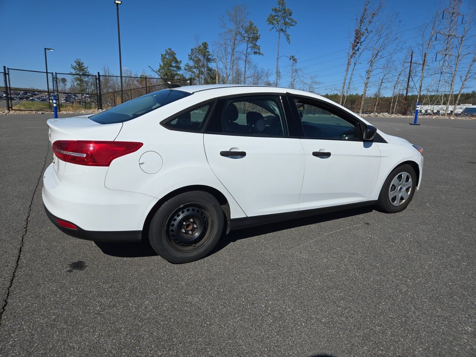 2018 Ford Focus S FWD