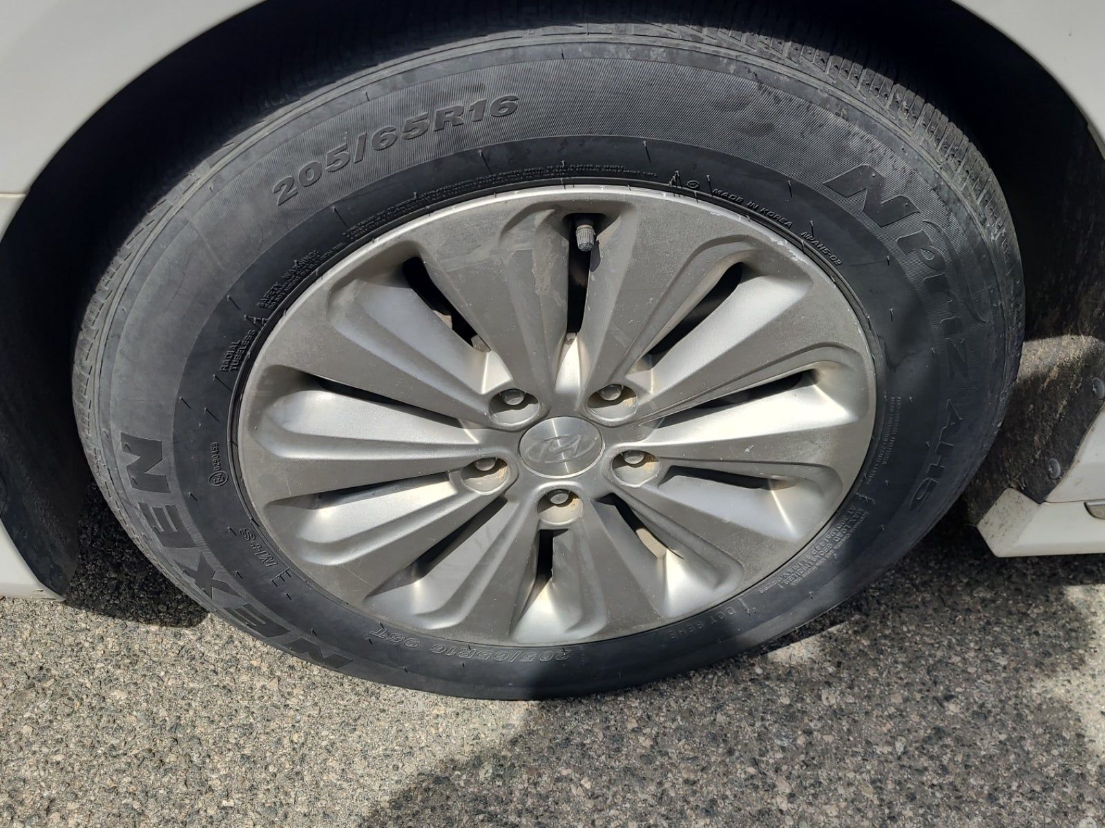 2016 Hyundai Sonata Hybrid SE FWD