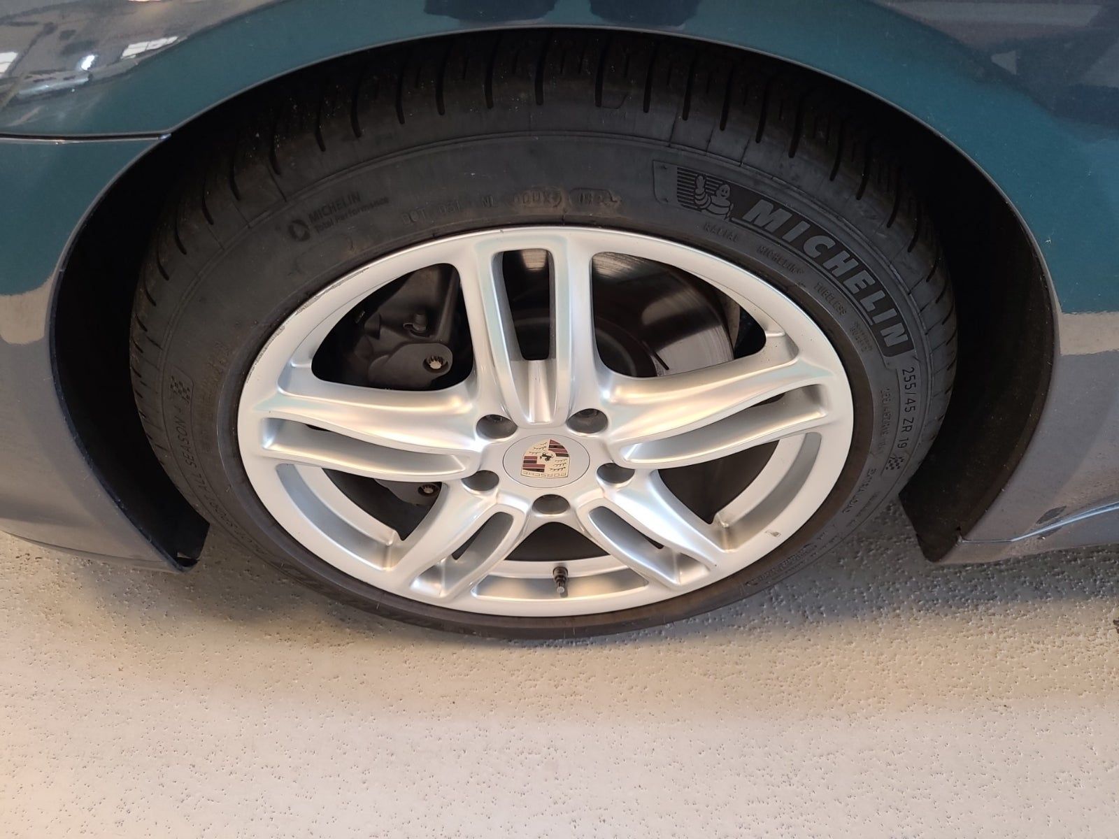 2012 Porsche Panamera 4 AWD