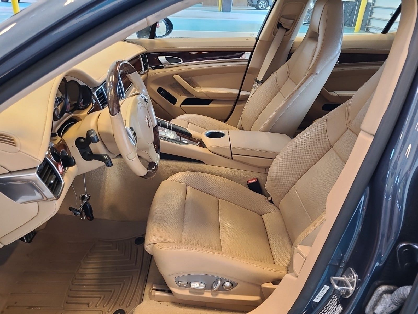 2012 Porsche Panamera 4 AWD