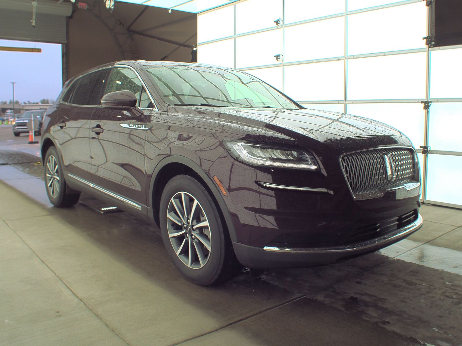 2022 Lincoln Nautilus Standard AWD