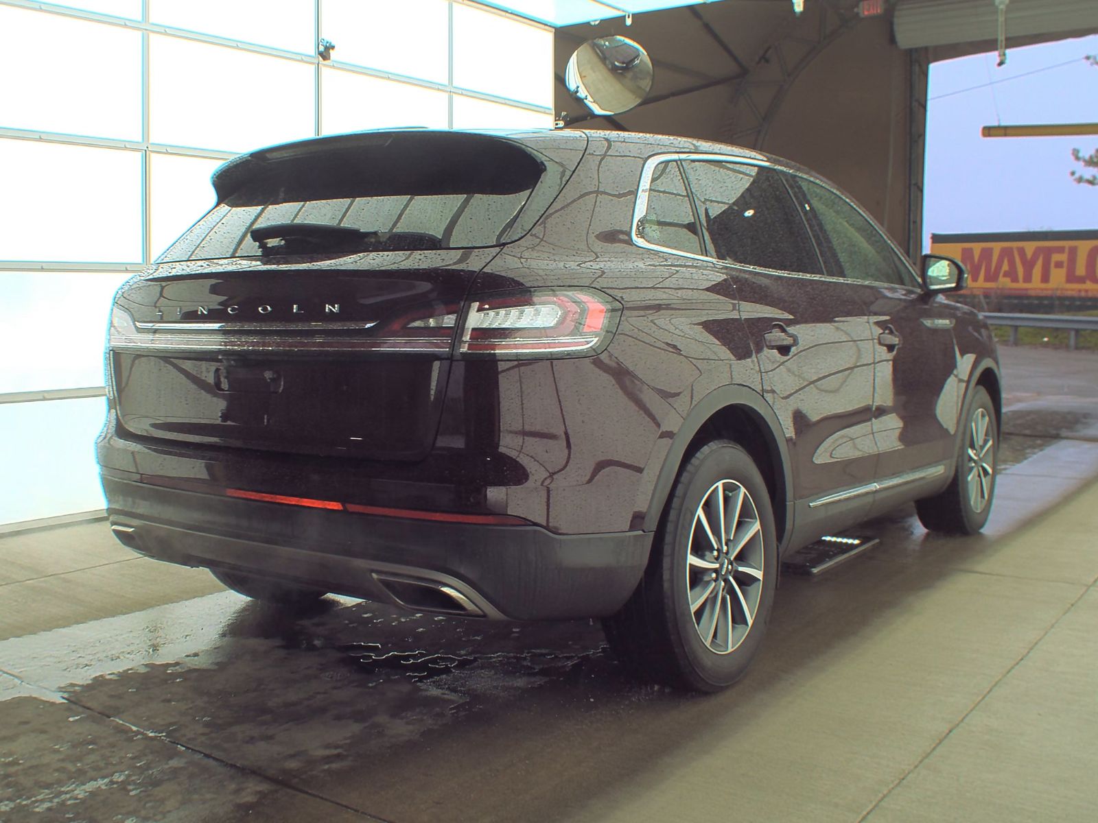 2022 Lincoln Nautilus Standard AWD